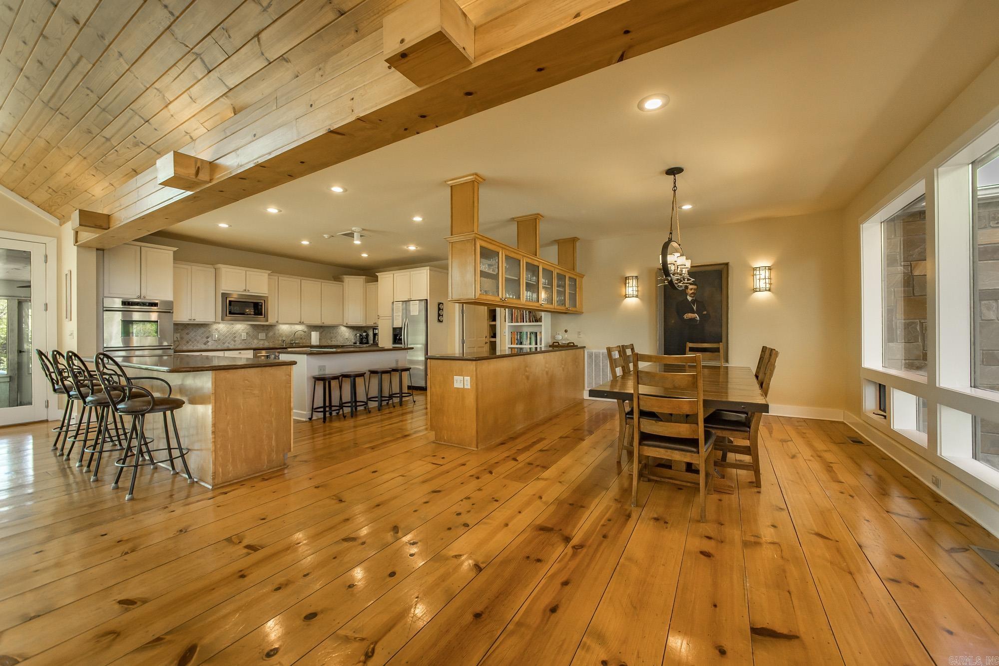 RIVER BEND - Residential