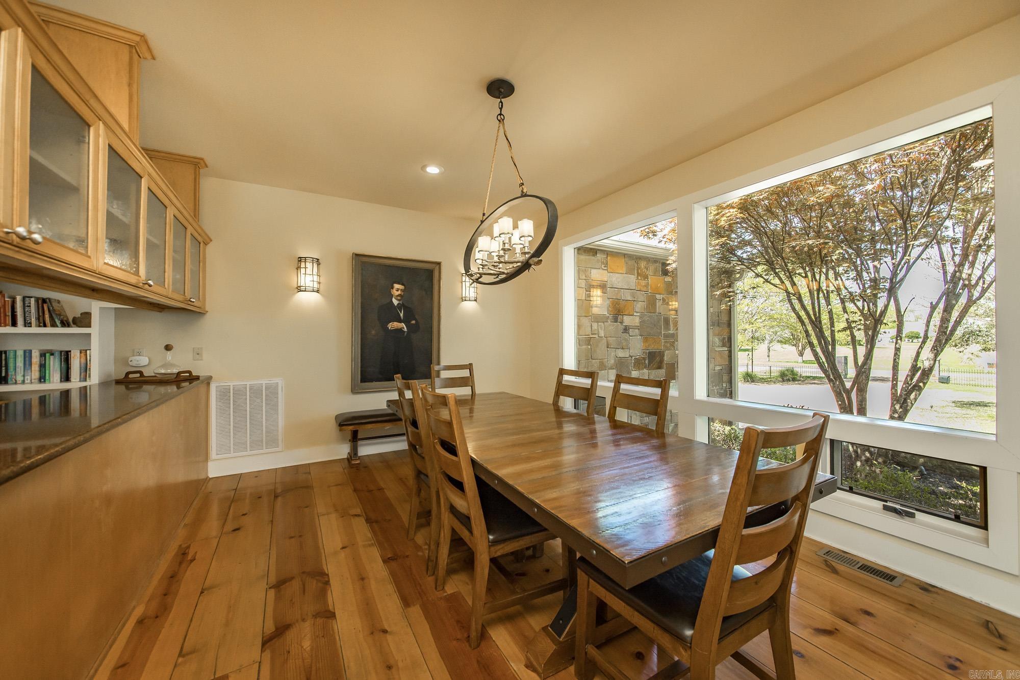 RIVER BEND - Residential