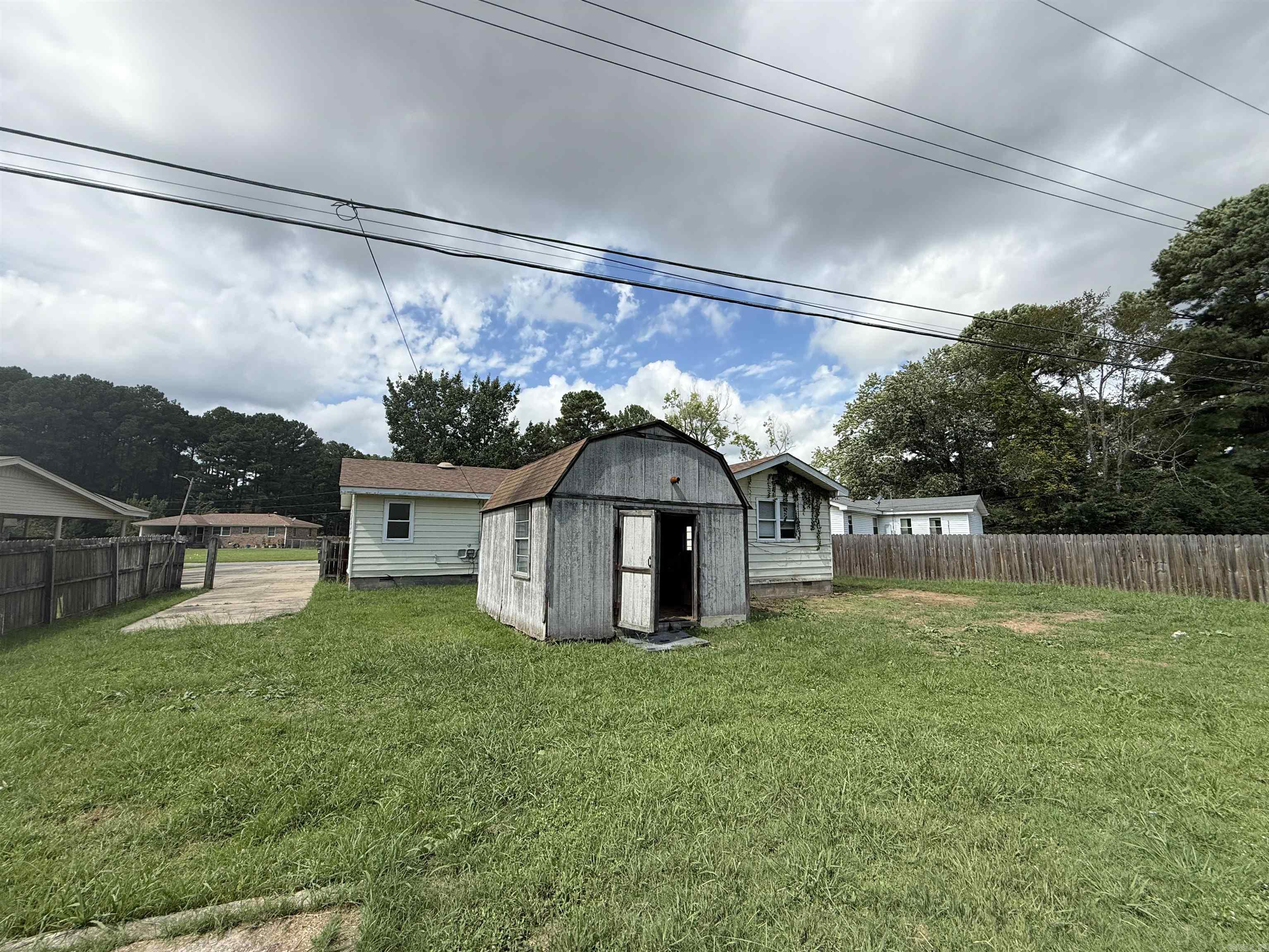 MARSHALL ROAD - Residential