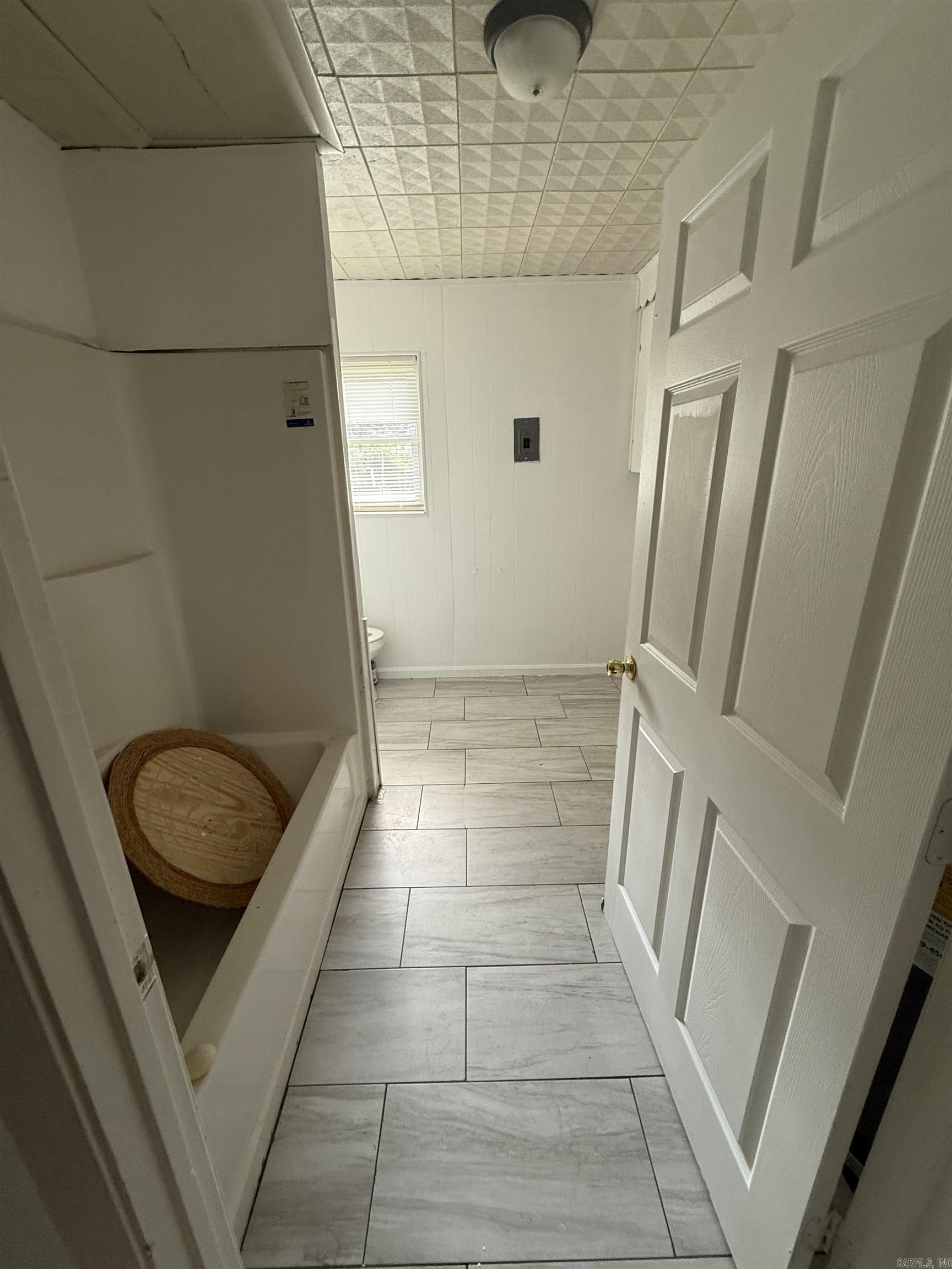 MARSHALL ROAD - Residential