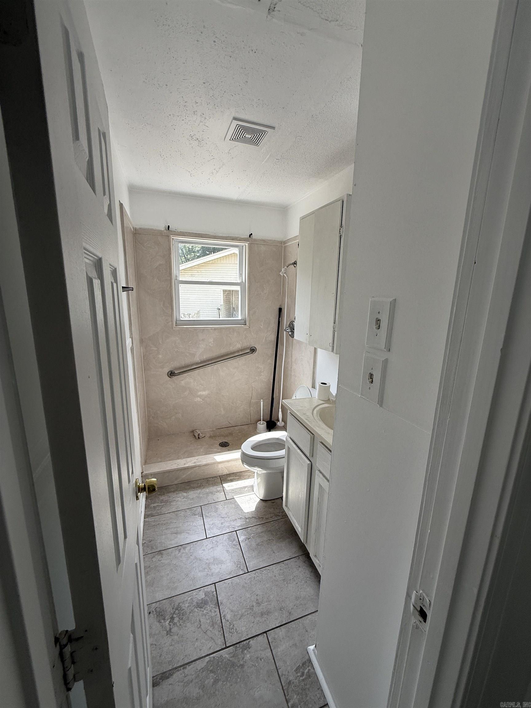 MARSHALL ROAD - Residential