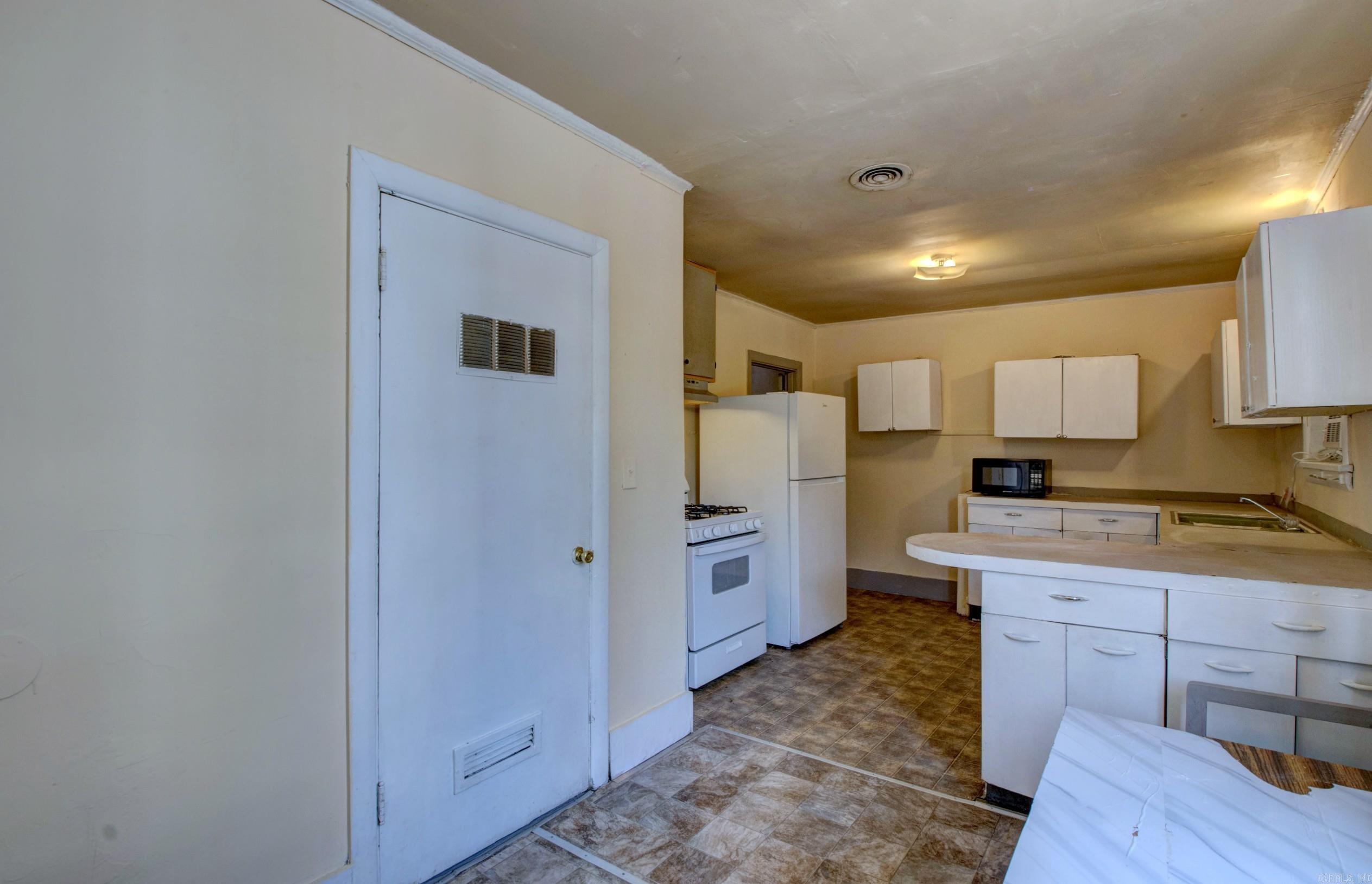 Moore & Penzel - Residential Income
