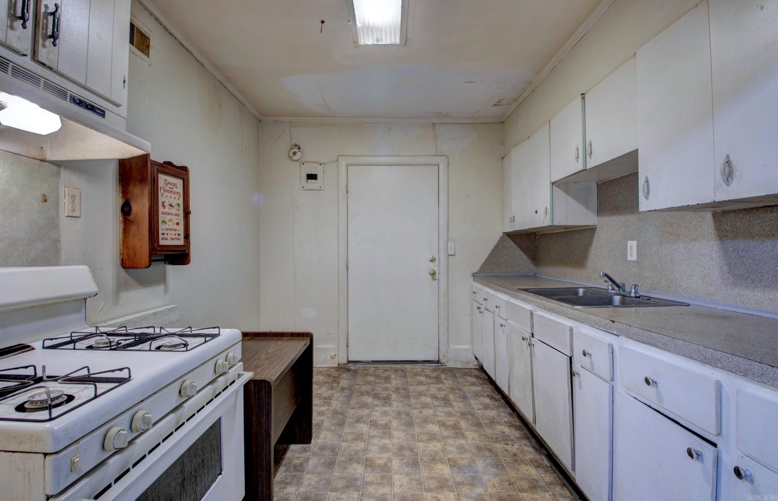 Moore & Penzel - Residential Income