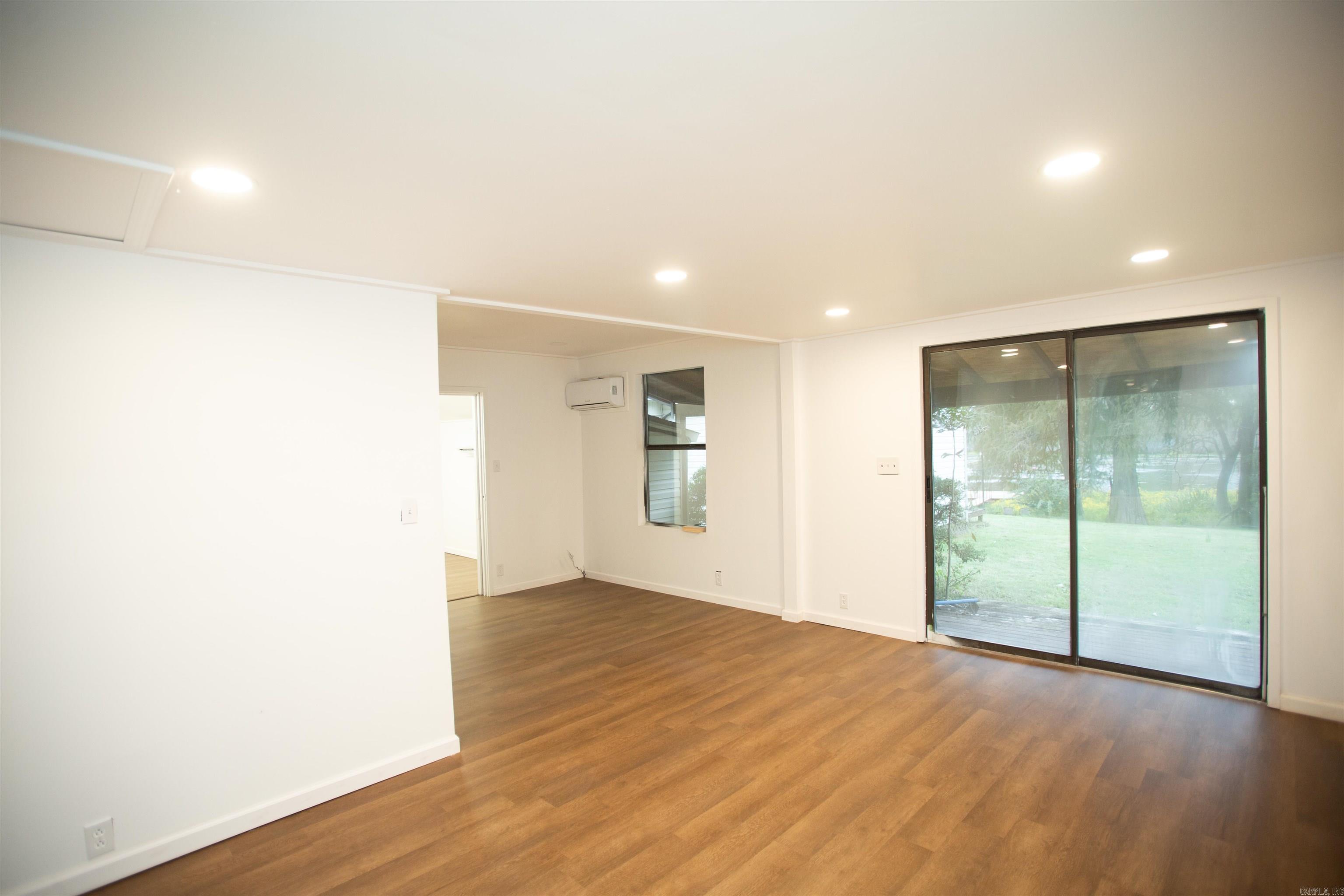 River Manor Estates - Residential Lease