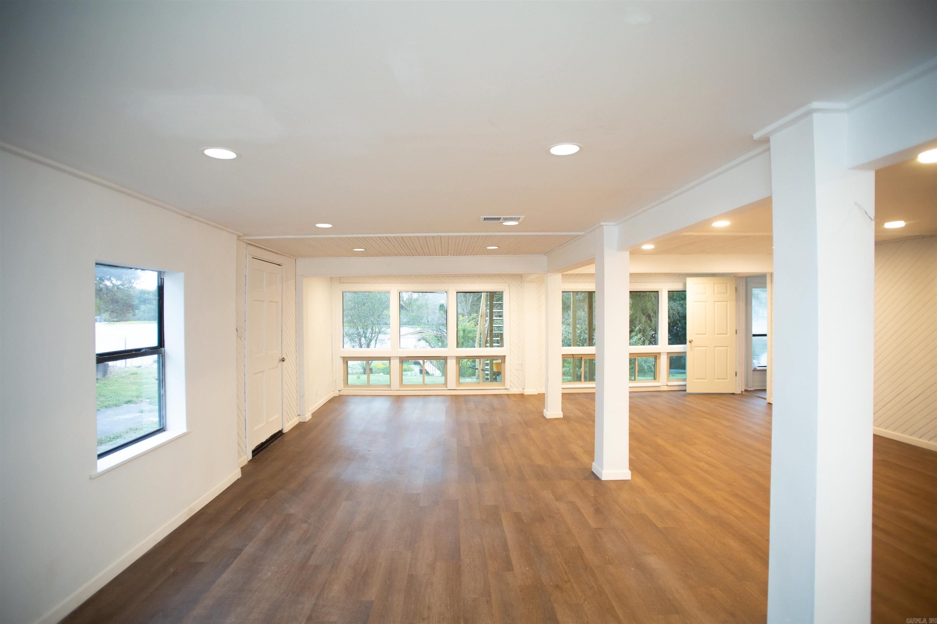 River Manor Estates - Residential Lease