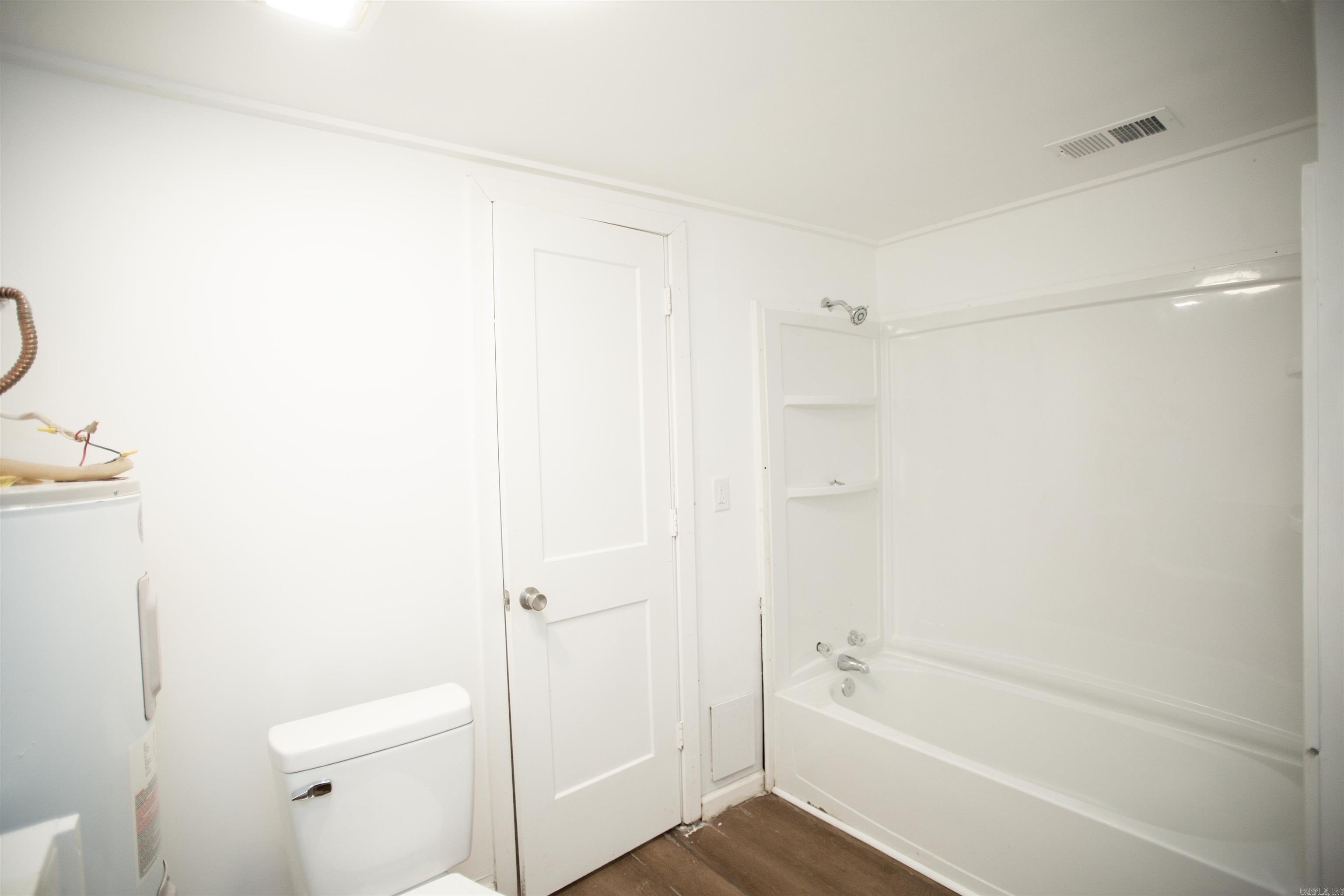 River Manor Estates - Residential Lease