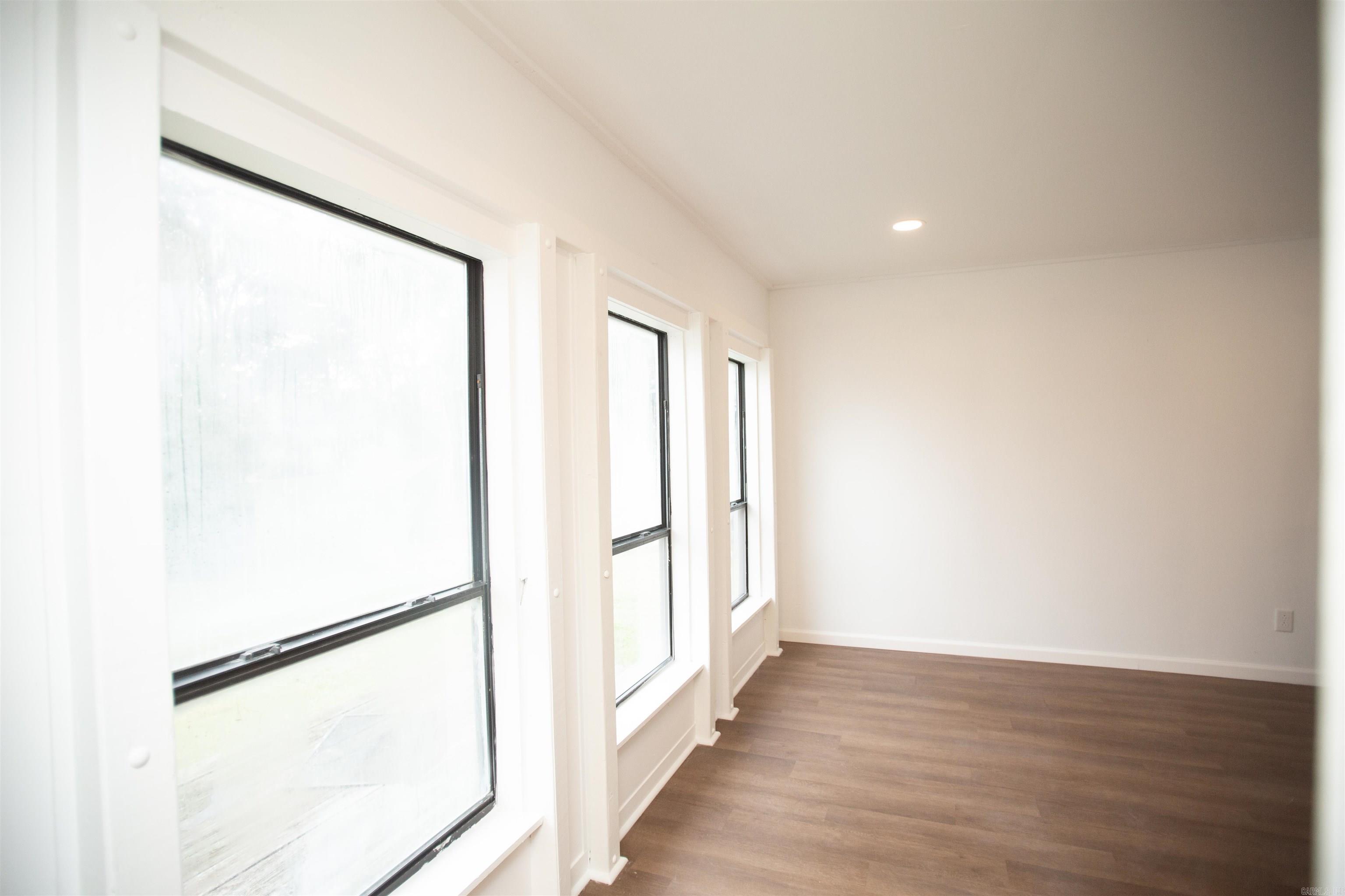 River Manor Estates - Residential Lease