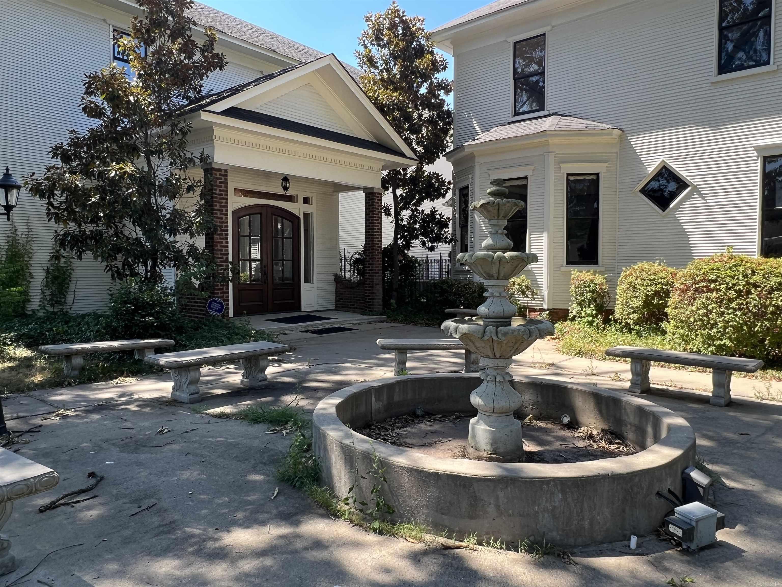 North Argenta - Commercial Sale