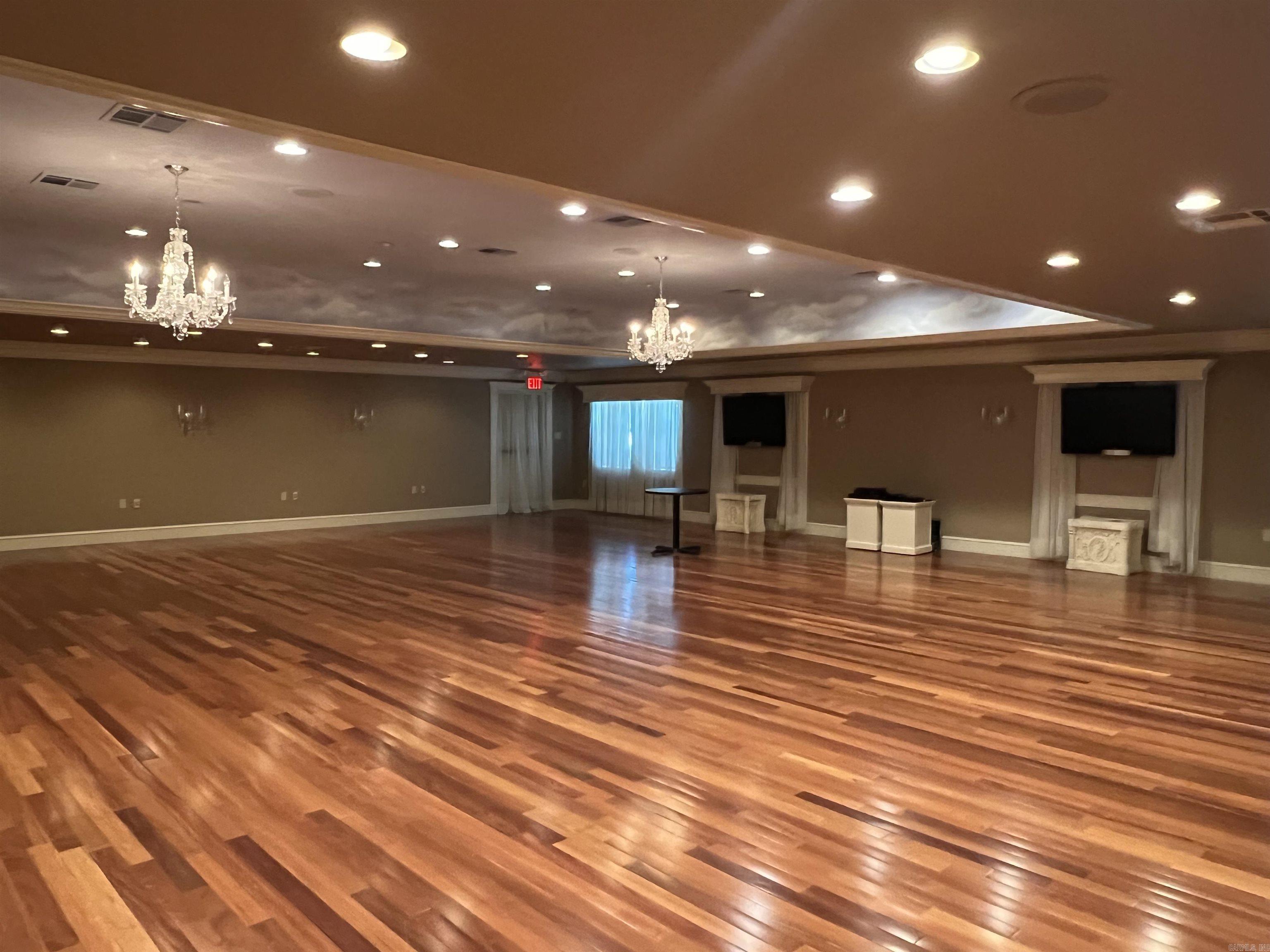 North Argenta - Commercial Sale