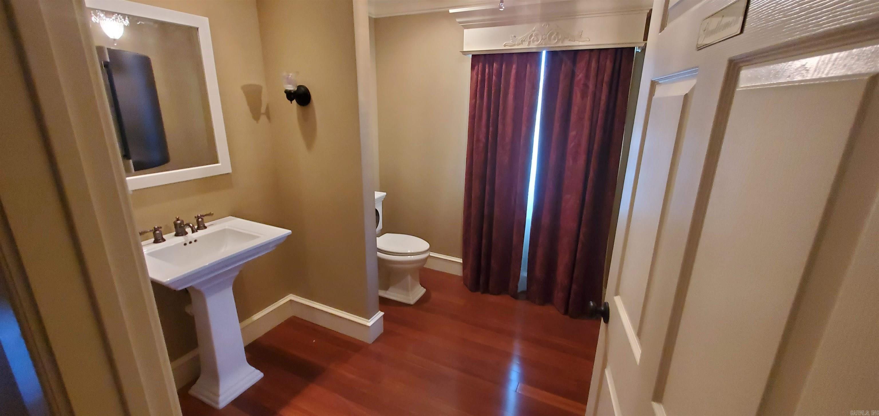 North Argenta - Commercial Sale