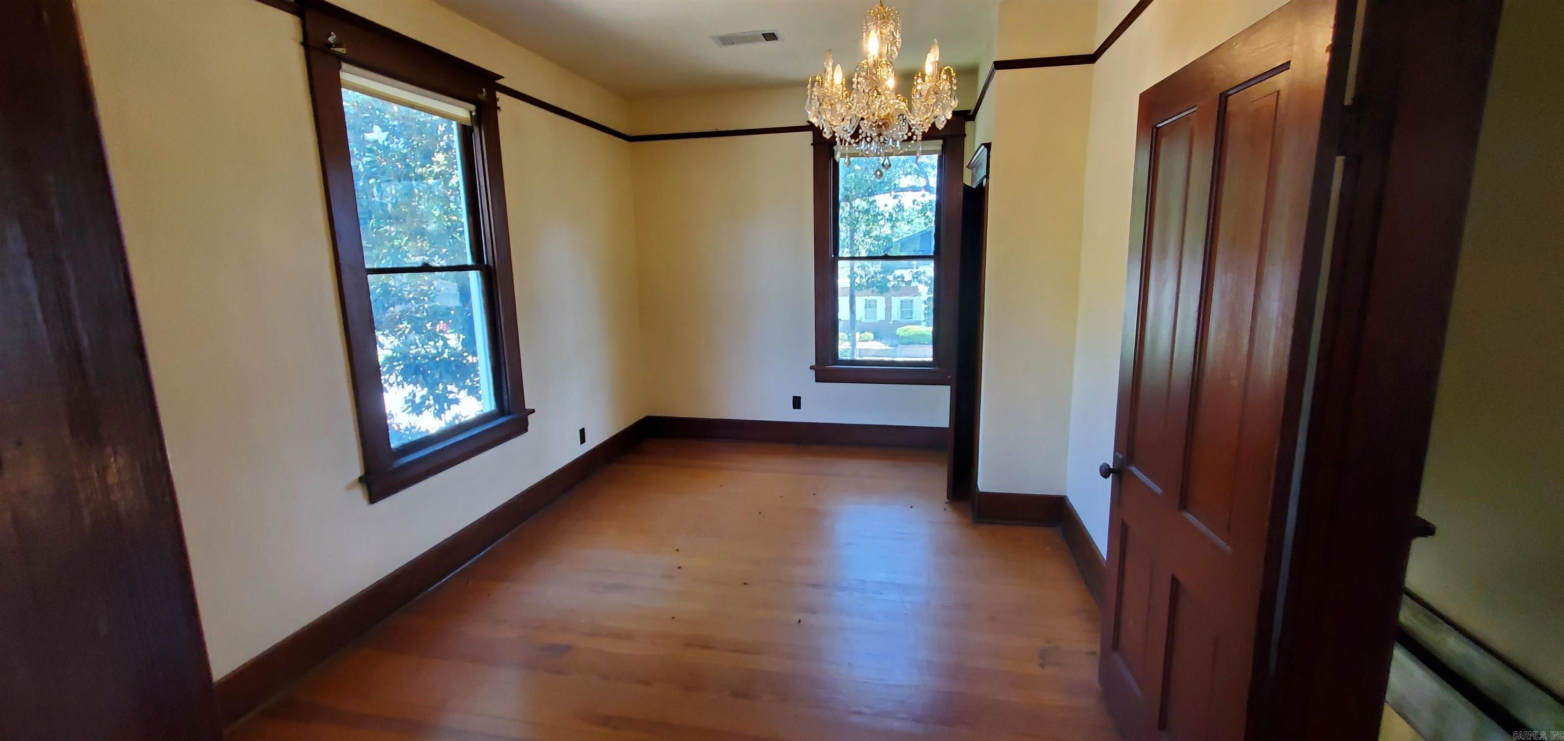 North Argenta - Commercial Sale