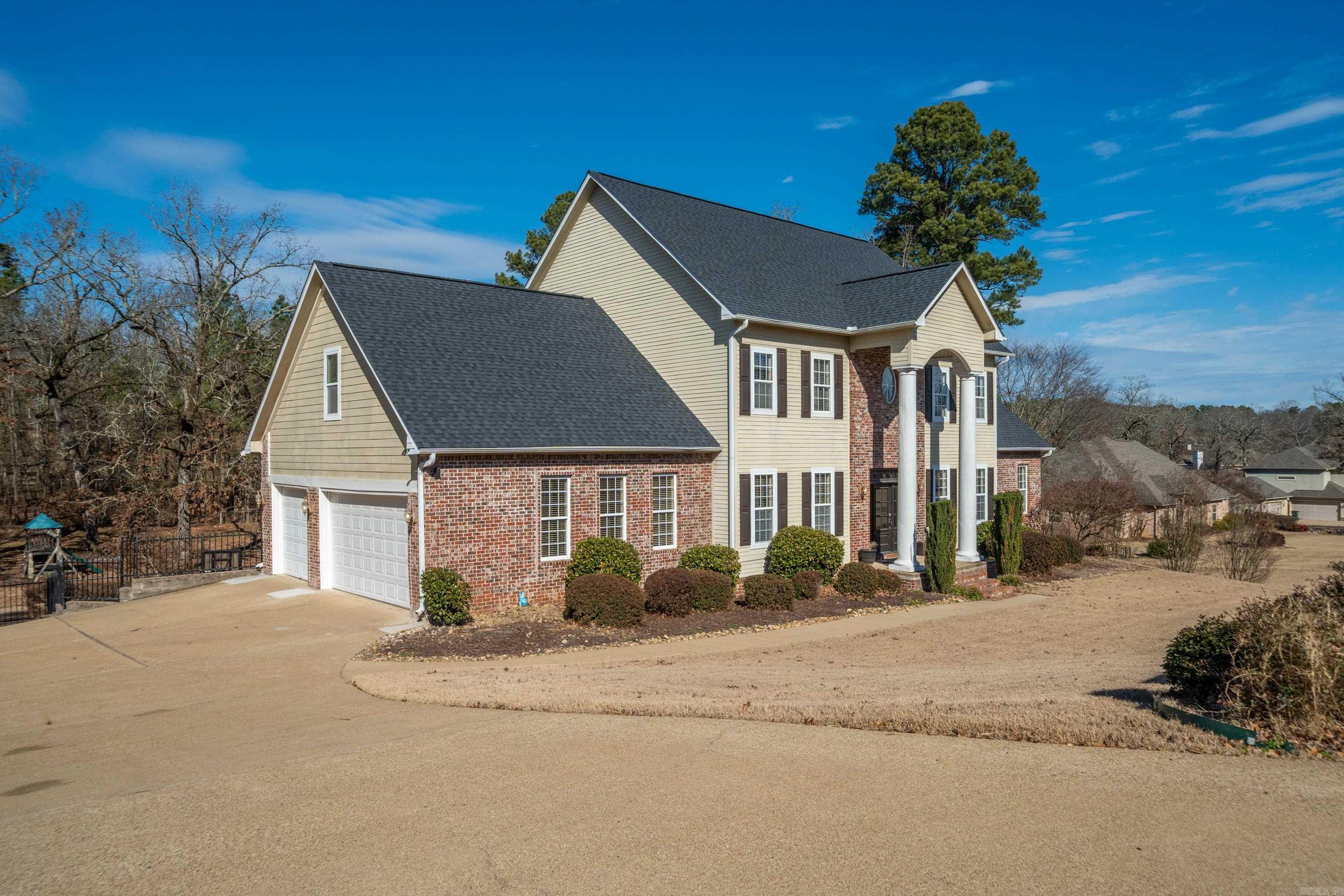 QUAIL RIDGE ESTATES - Residential