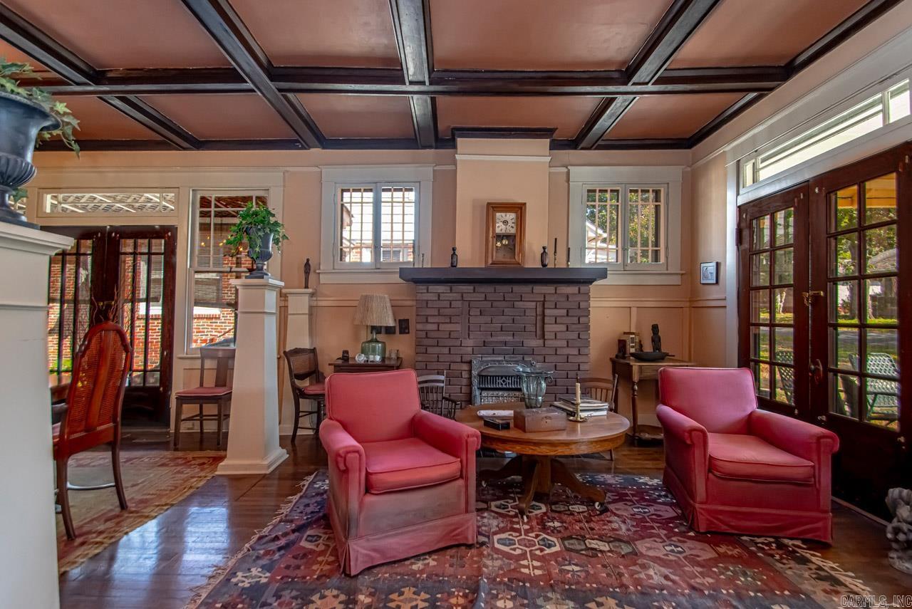 PULASKI HEIGHTS - Residential