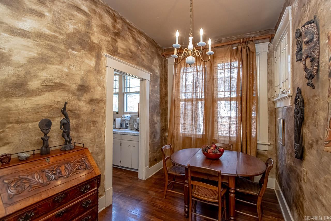 PULASKI HEIGHTS - Residential