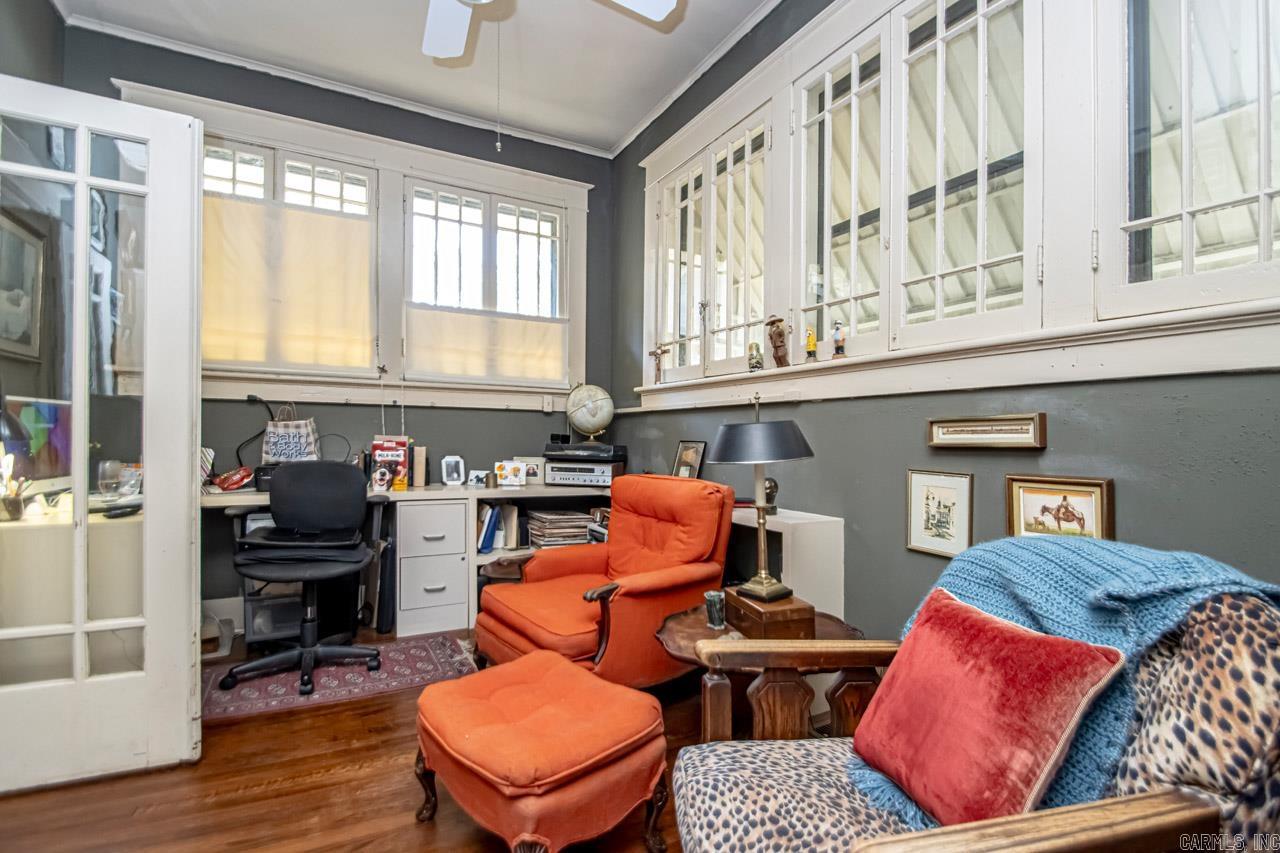 PULASKI HEIGHTS - Residential