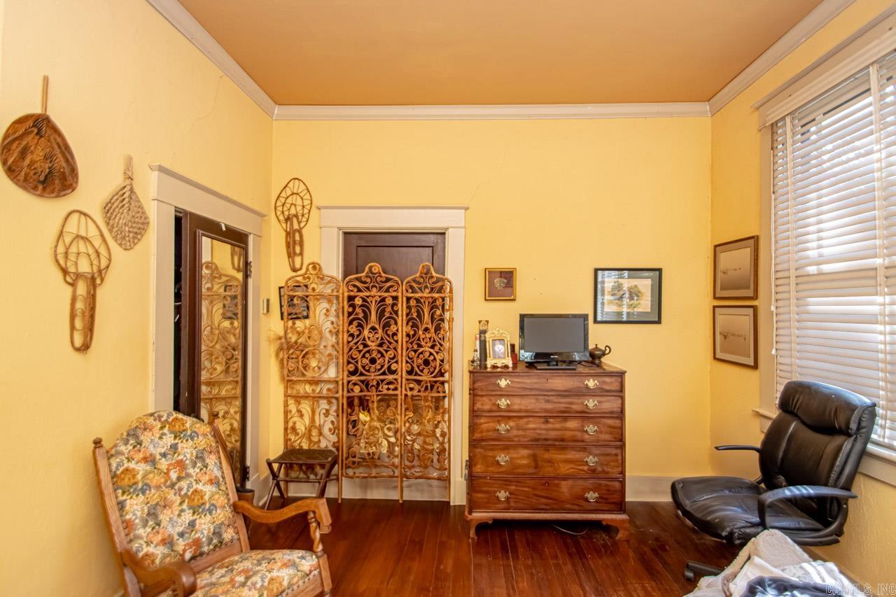 PULASKI HEIGHTS - Residential