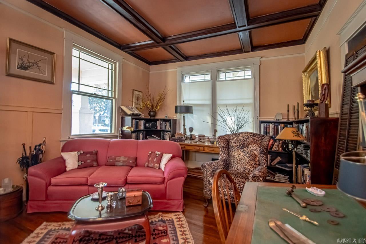 PULASKI HEIGHTS - Residential