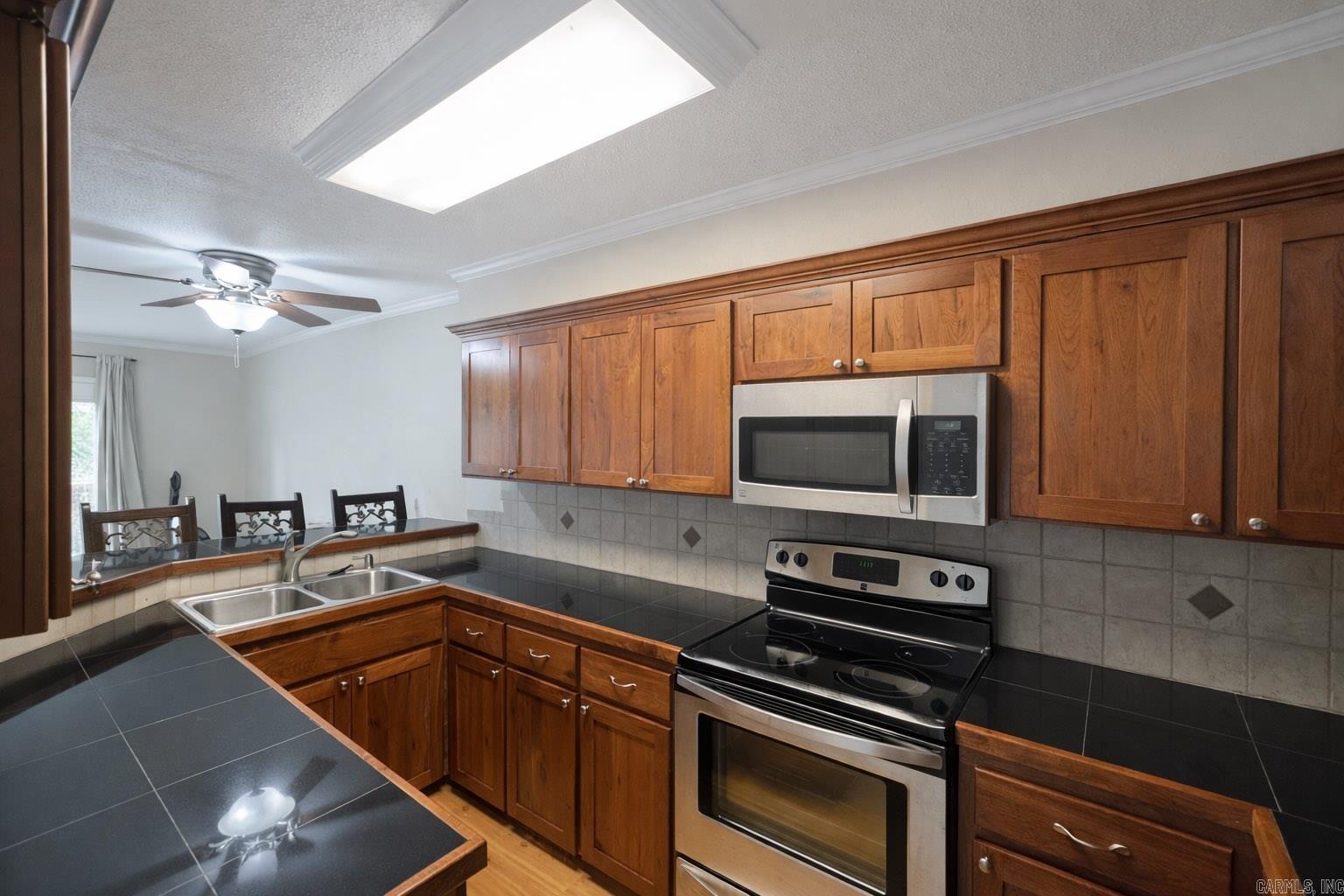 CHELSEA GLADE CONDO - Residential