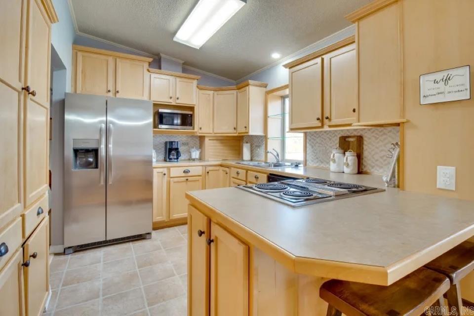 LYNNWOOD EST - Residential