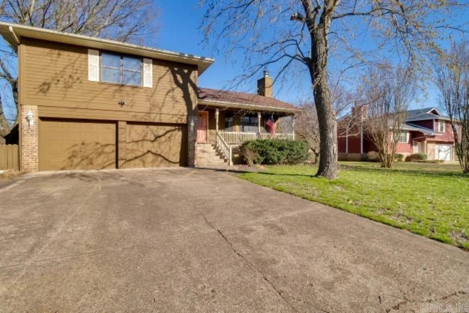 LYNNWOOD EST - Residential