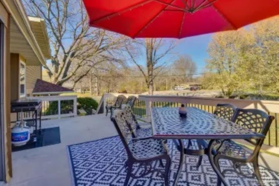 LYNNWOOD EST - Residential