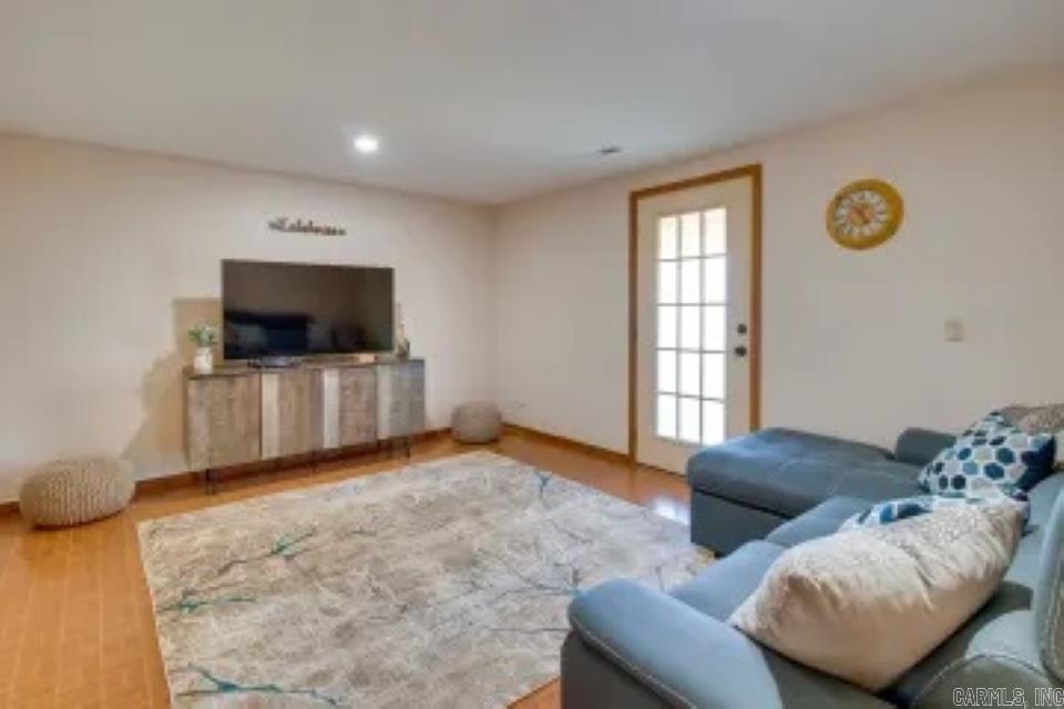 LYNNWOOD EST - Residential