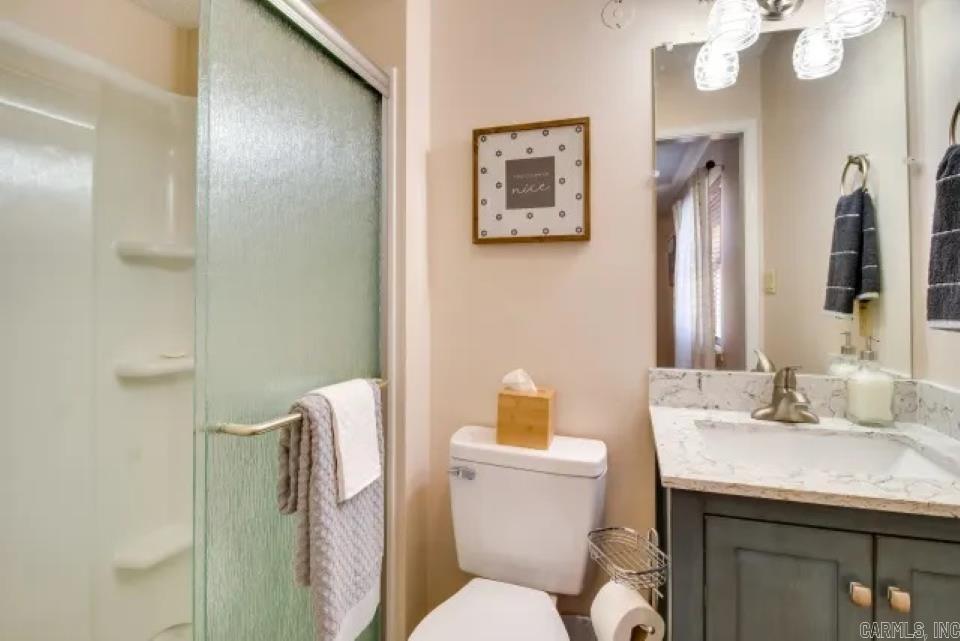 LYNNWOOD EST - Residential