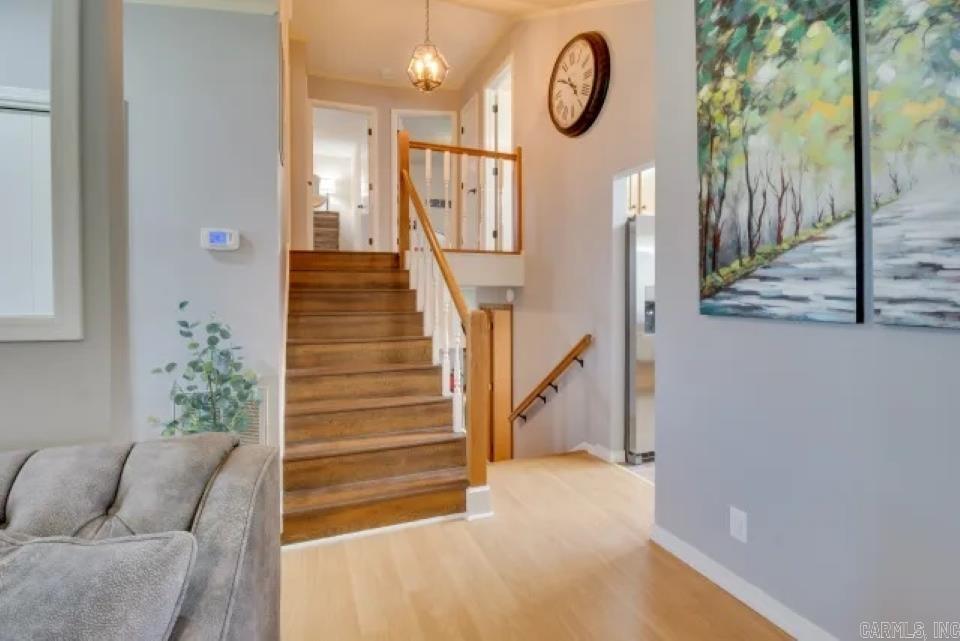 LYNNWOOD EST - Residential