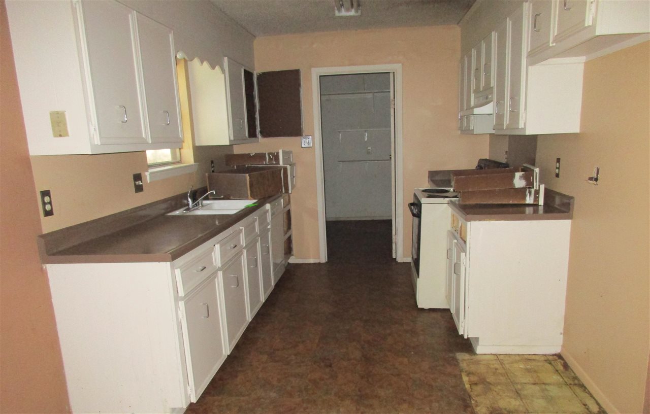 PECAN LAKE - Residential