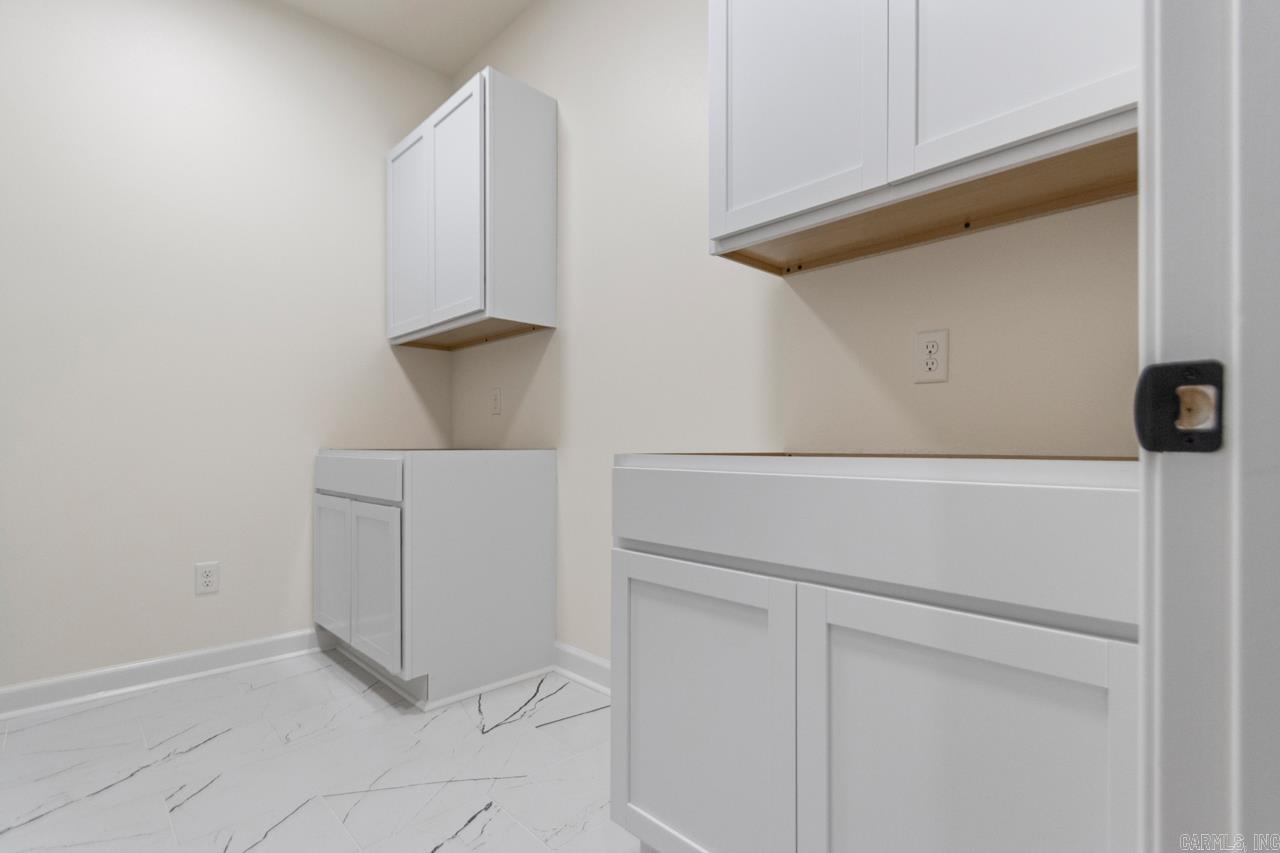 PLEASANT LAKE ESTATES - Residential