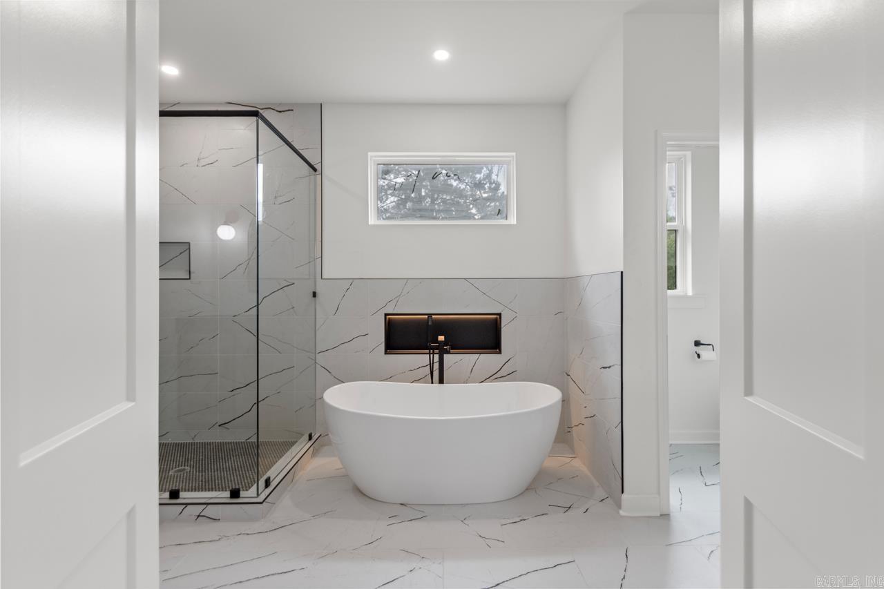 PLEASANT LAKE ESTATES - Residential