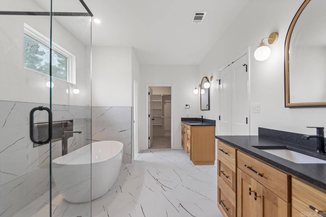 PLEASANT LAKE ESTATES - Residential