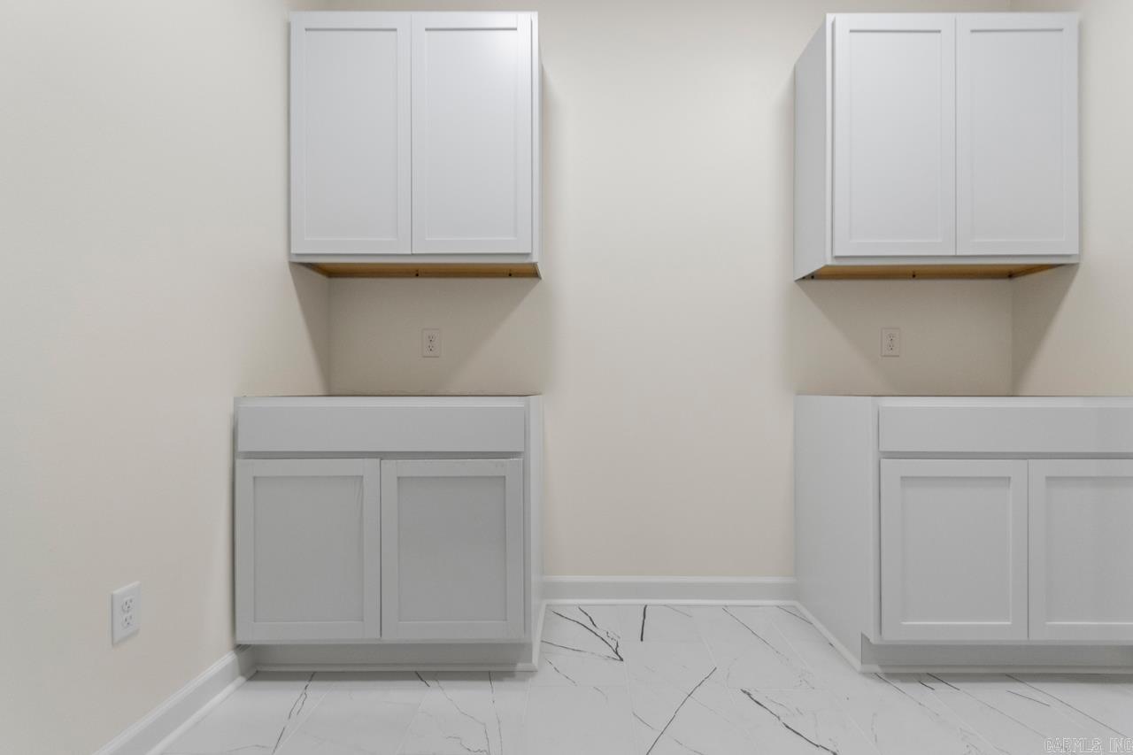 PLEASANT LAKE ESTATES - Residential