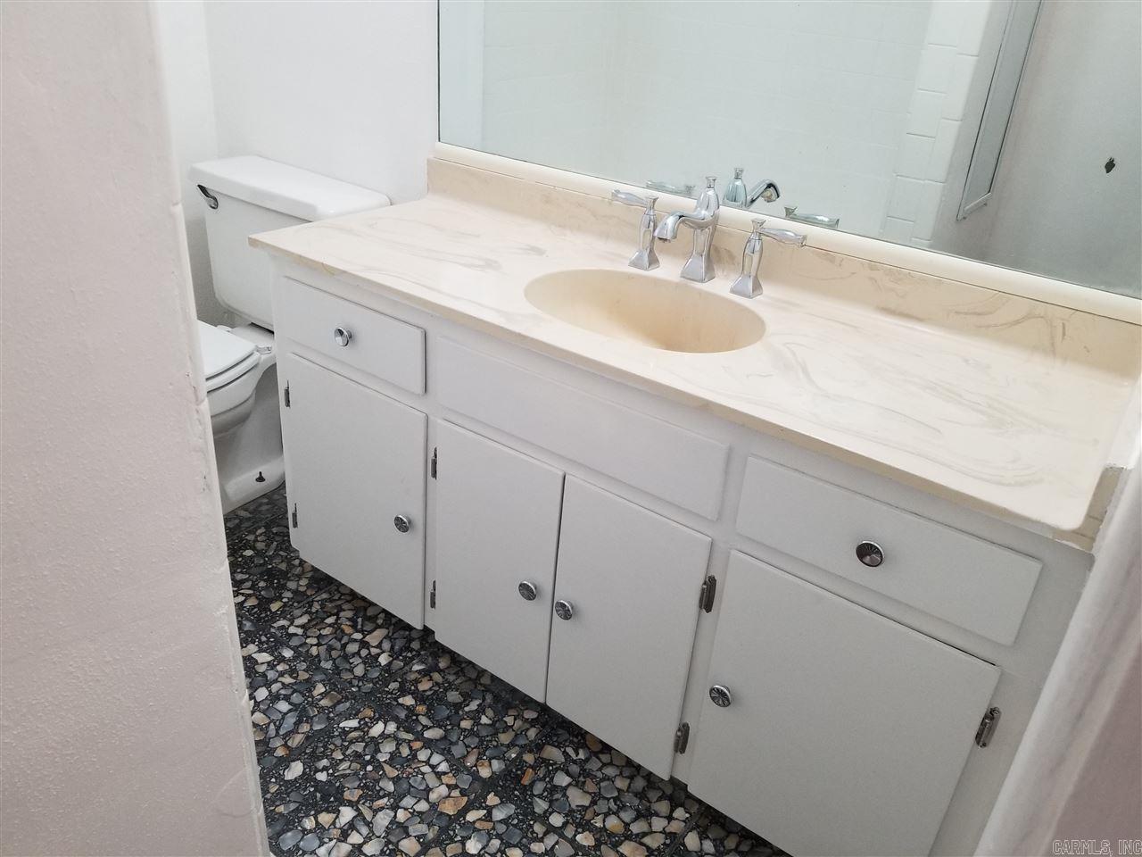 Oak Hurst - Residential Lease