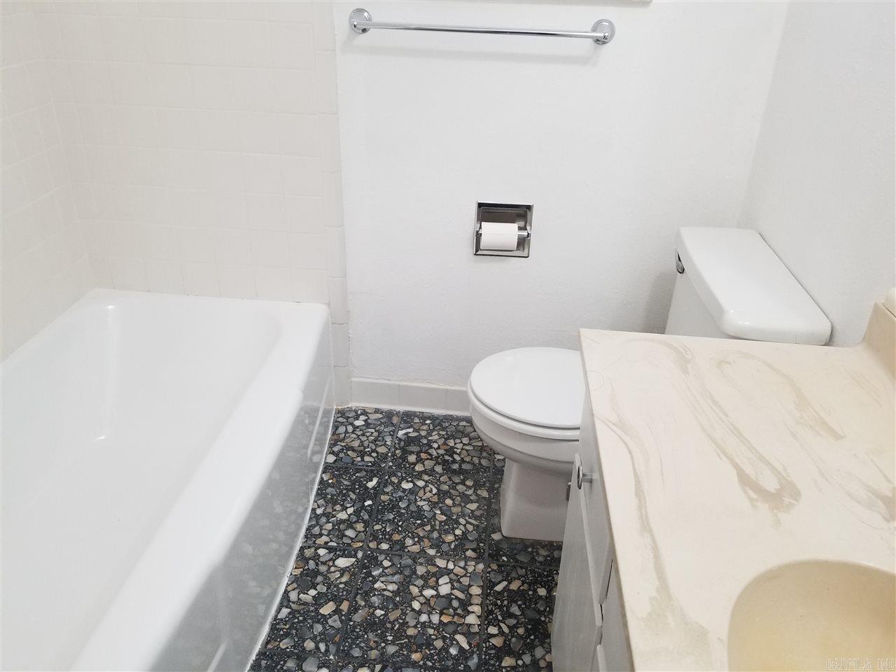 Oak Hurst - Residential Lease