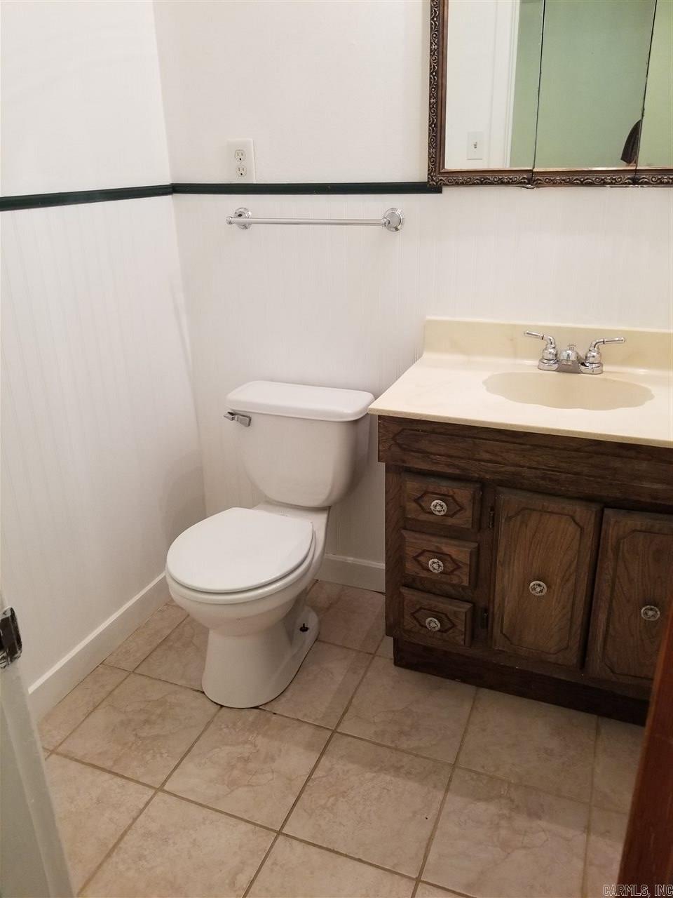 Oak Hurst - Residential Lease