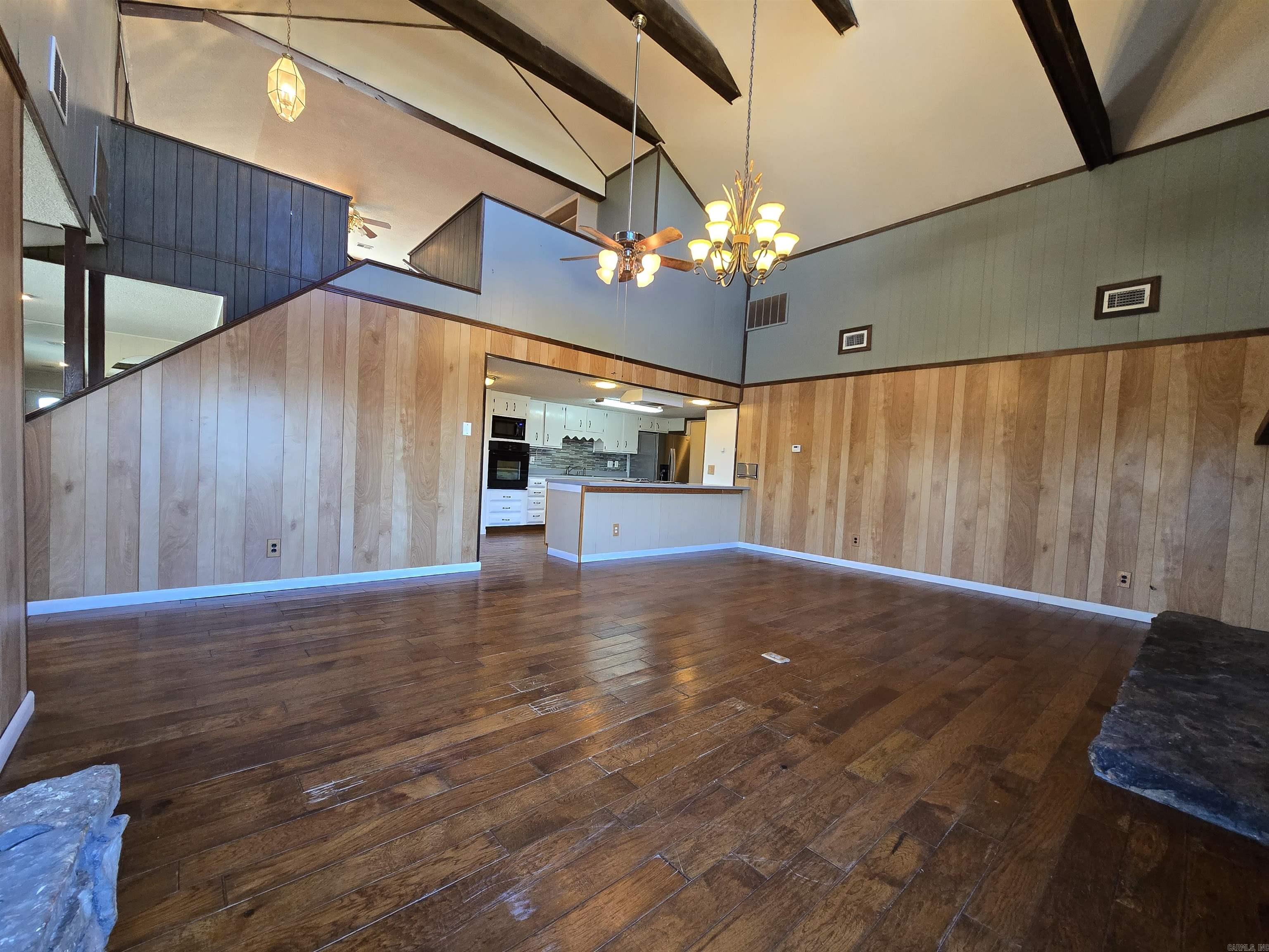 BRIARCLIFF - Residential