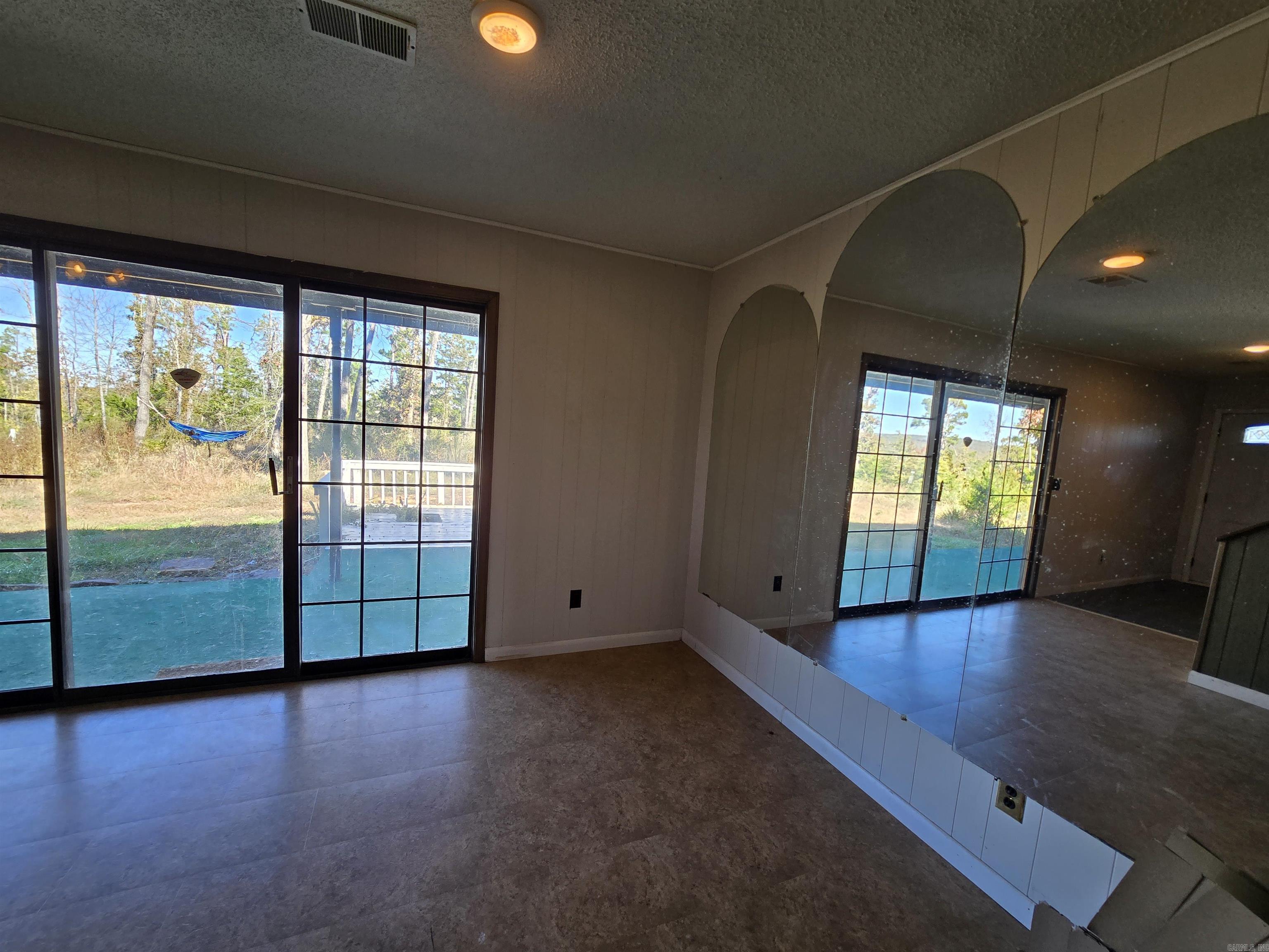 BRIARCLIFF - Residential