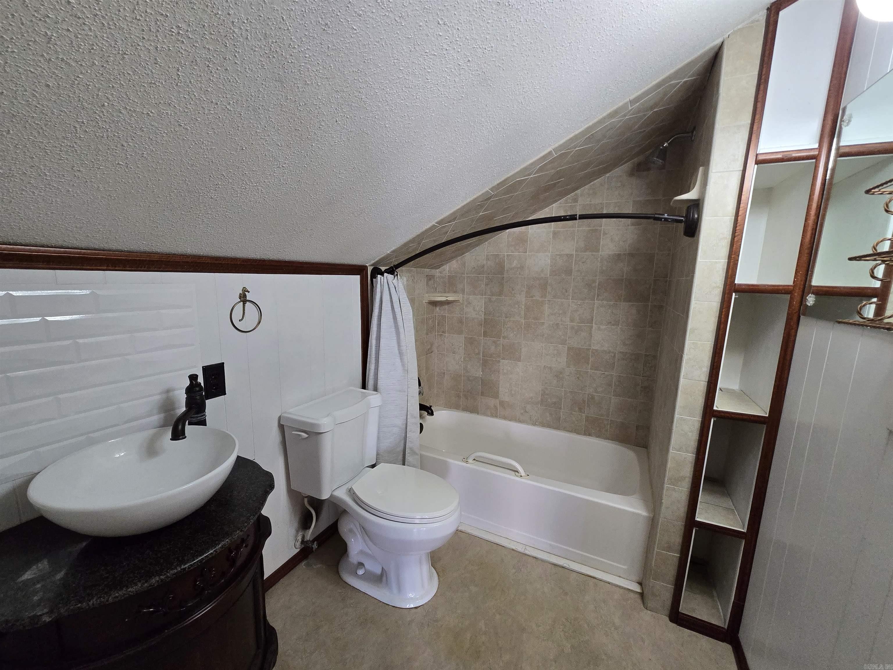 BRIARCLIFF - Residential