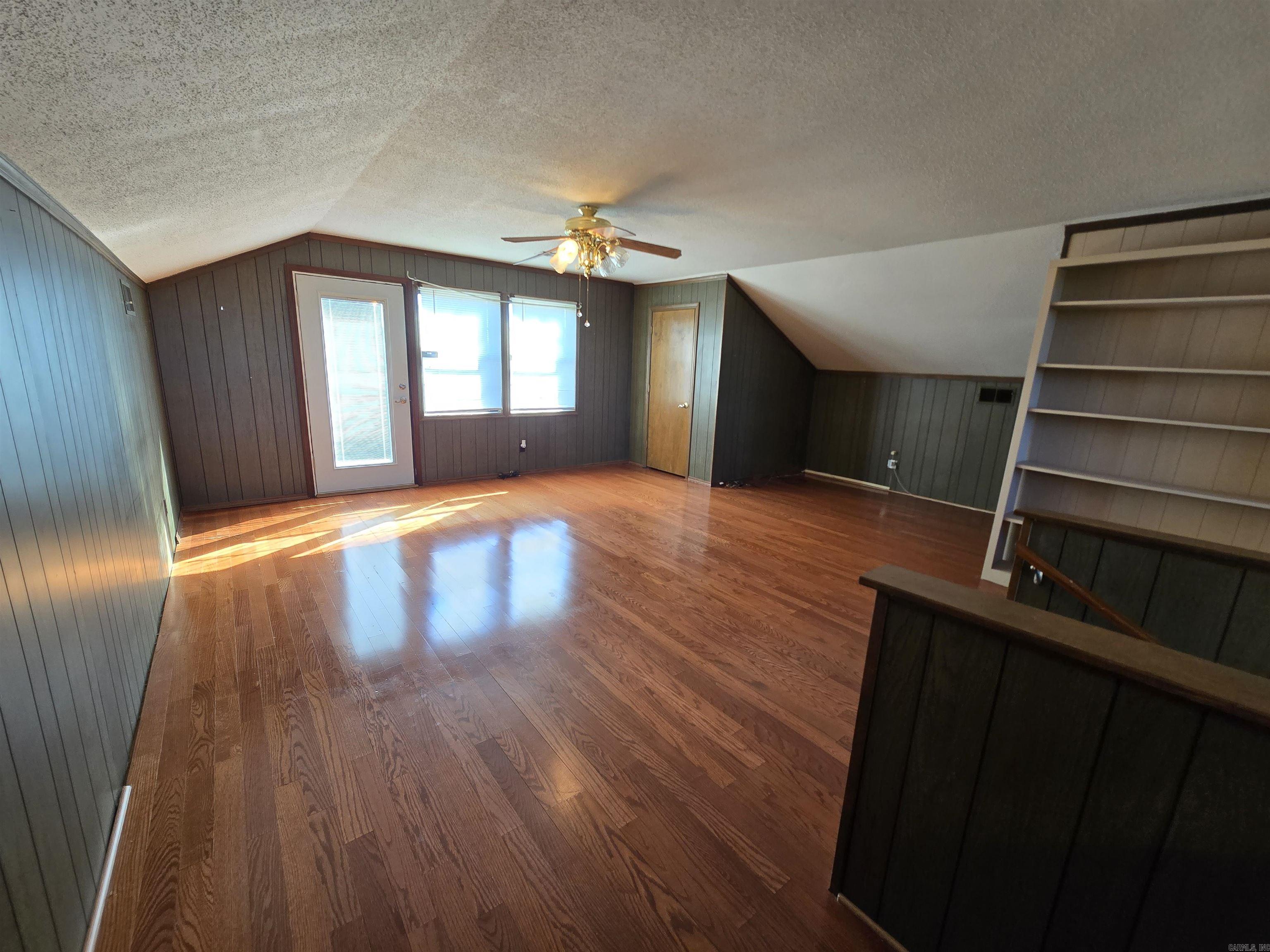 BRIARCLIFF - Residential