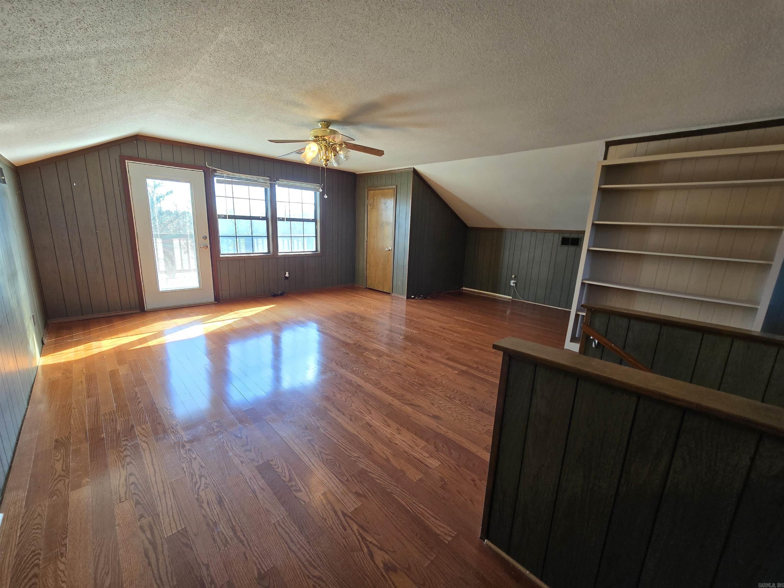 BRIARCLIFF - Residential