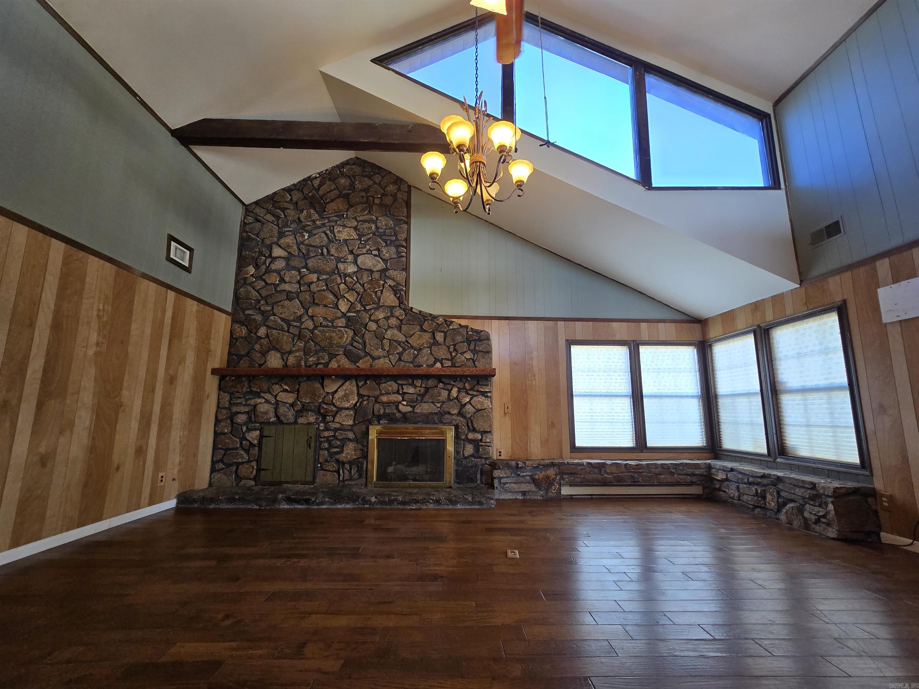 BRIARCLIFF - Residential