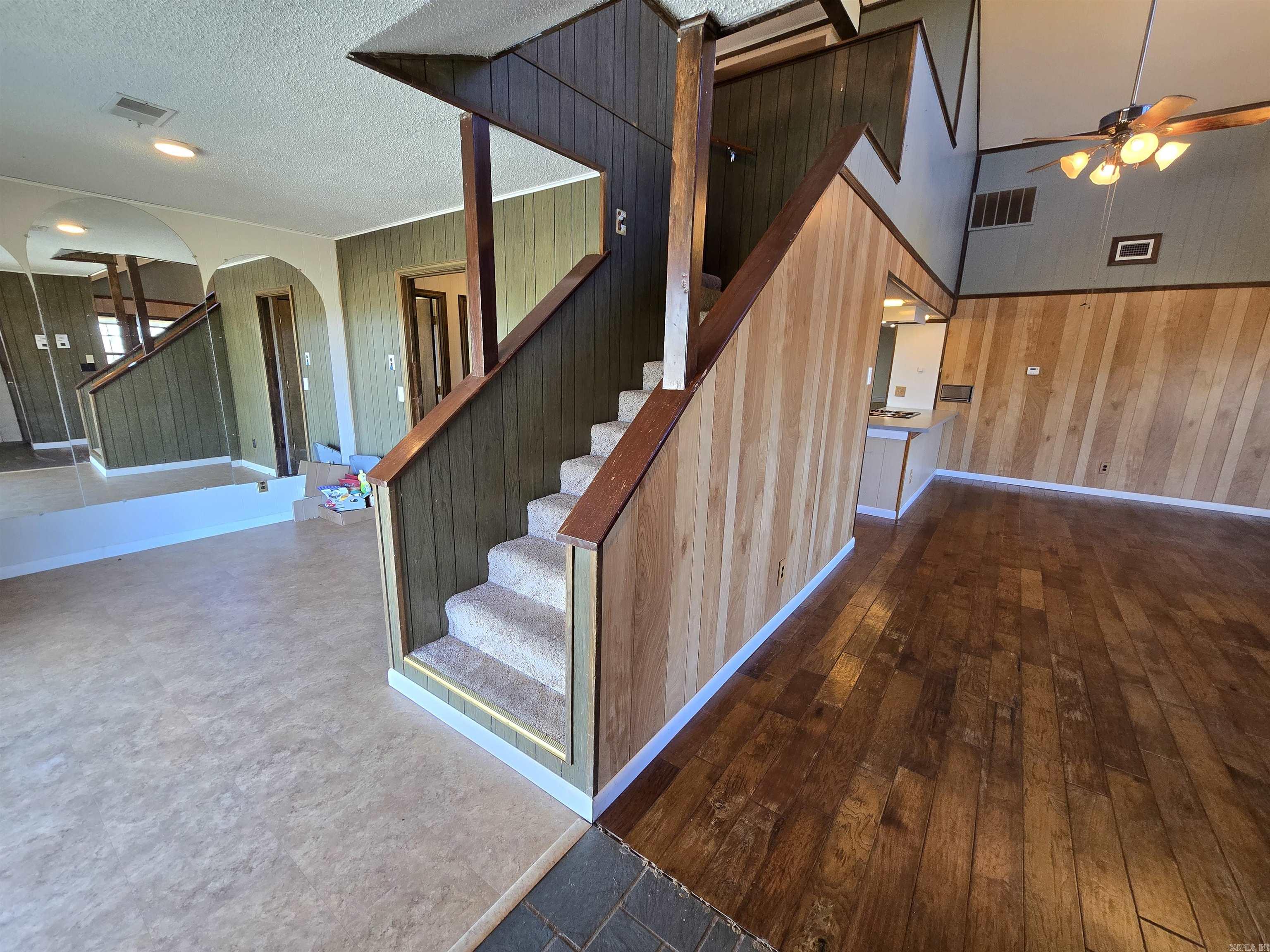 BRIARCLIFF - Residential