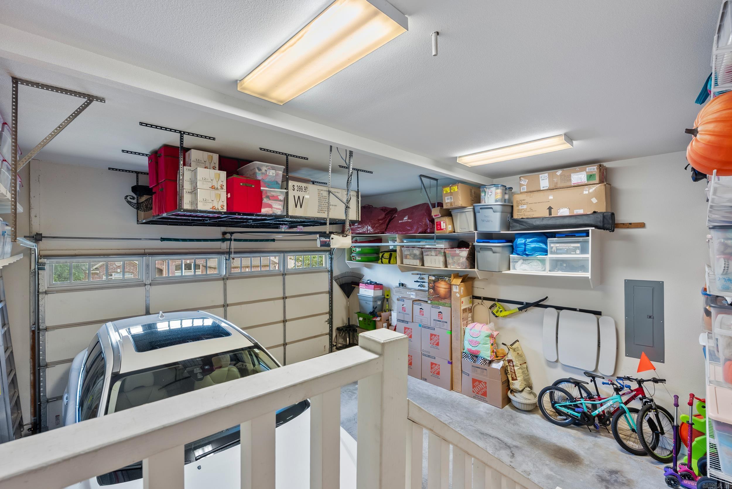 WOODLANDS EDGE - Residential