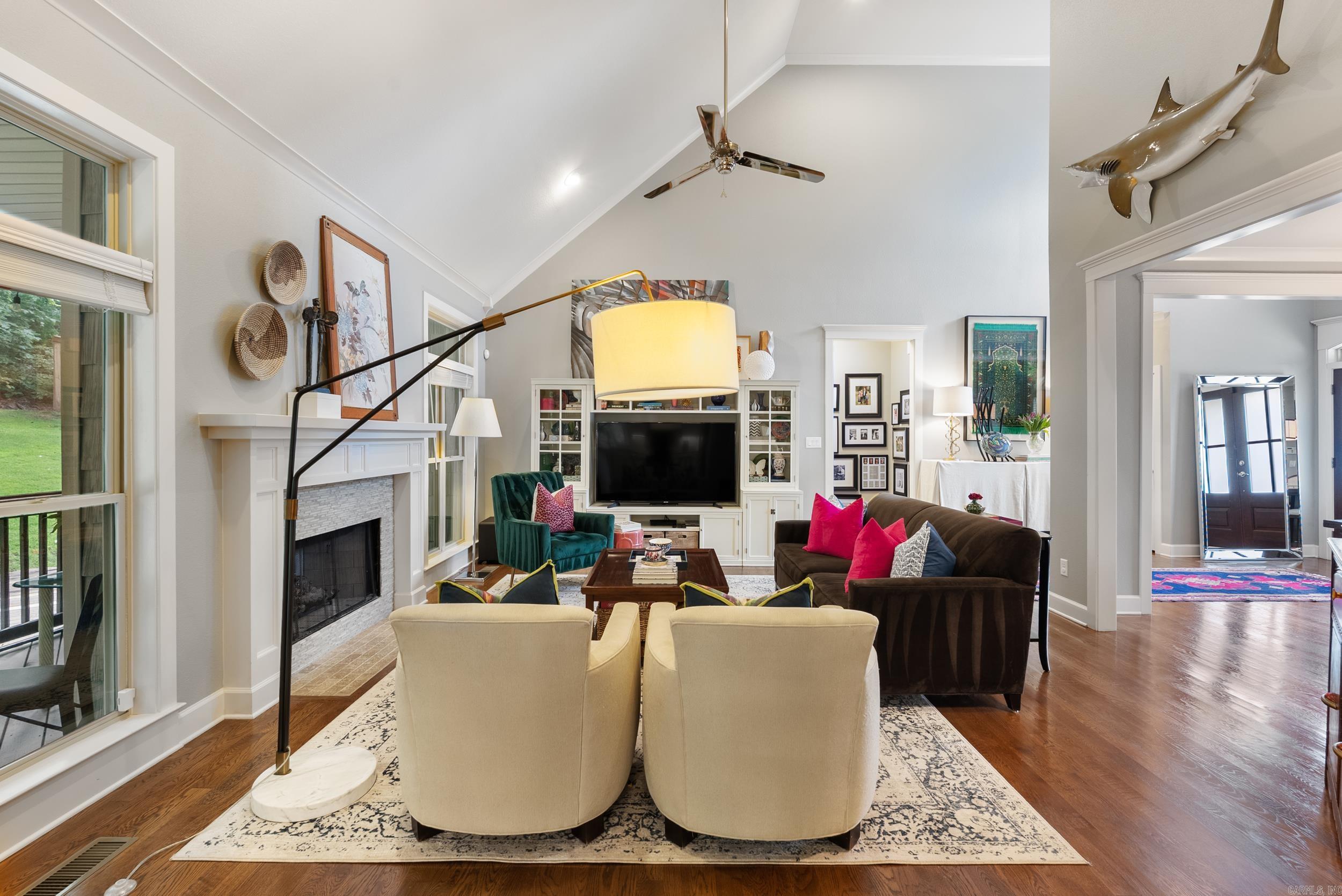 WOODLANDS EDGE - Residential