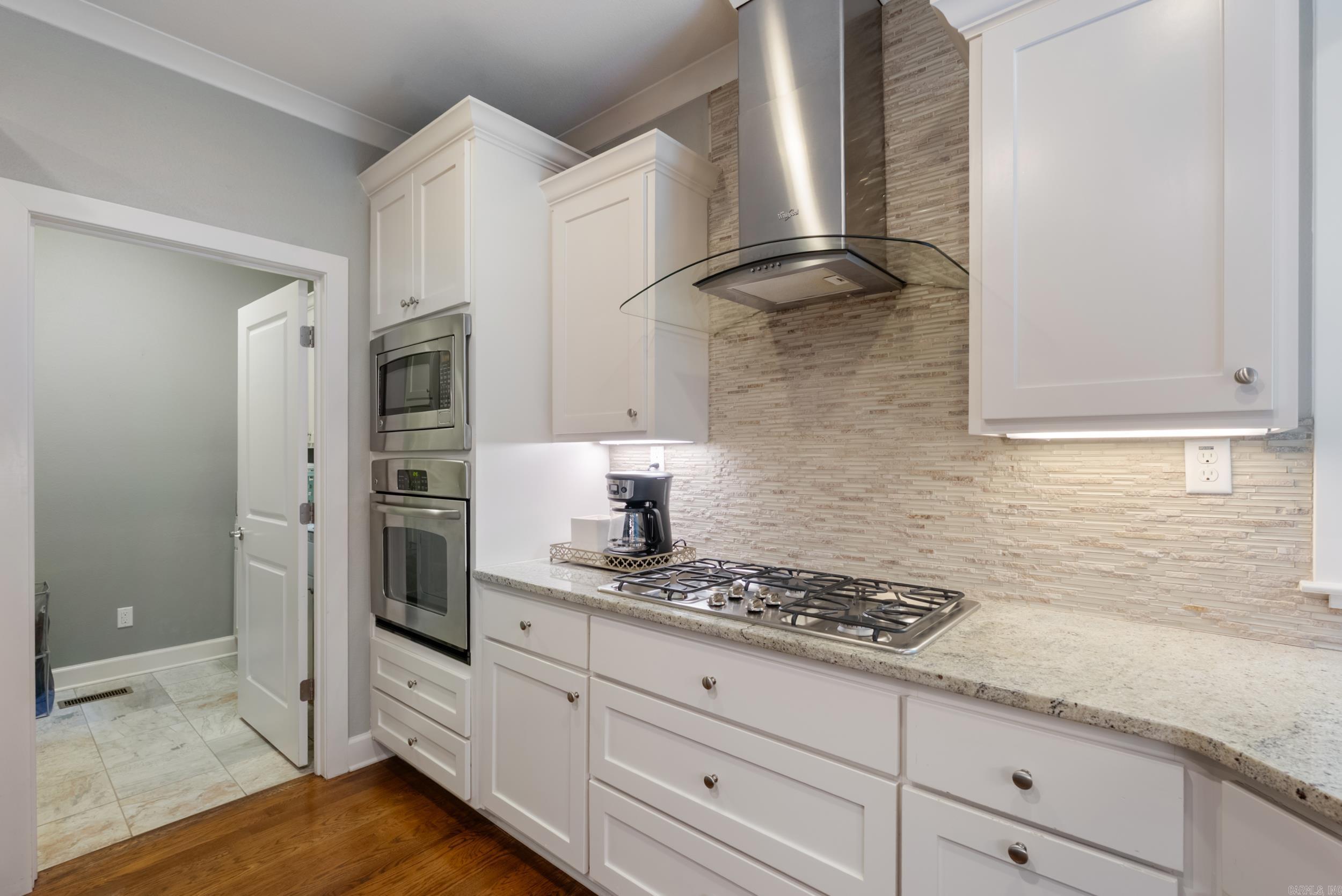 WOODLANDS EDGE - Residential