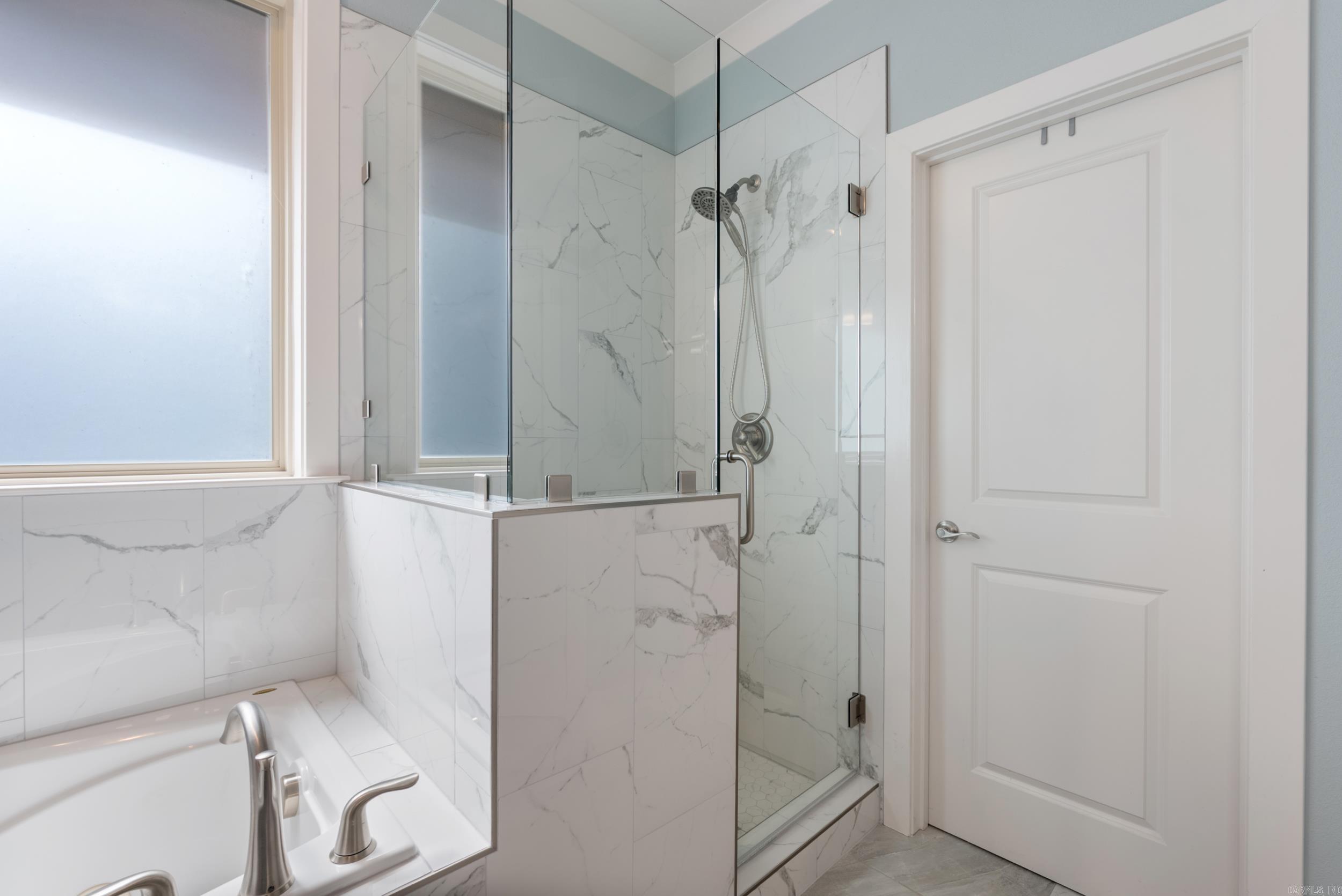 WOODLANDS EDGE - Residential