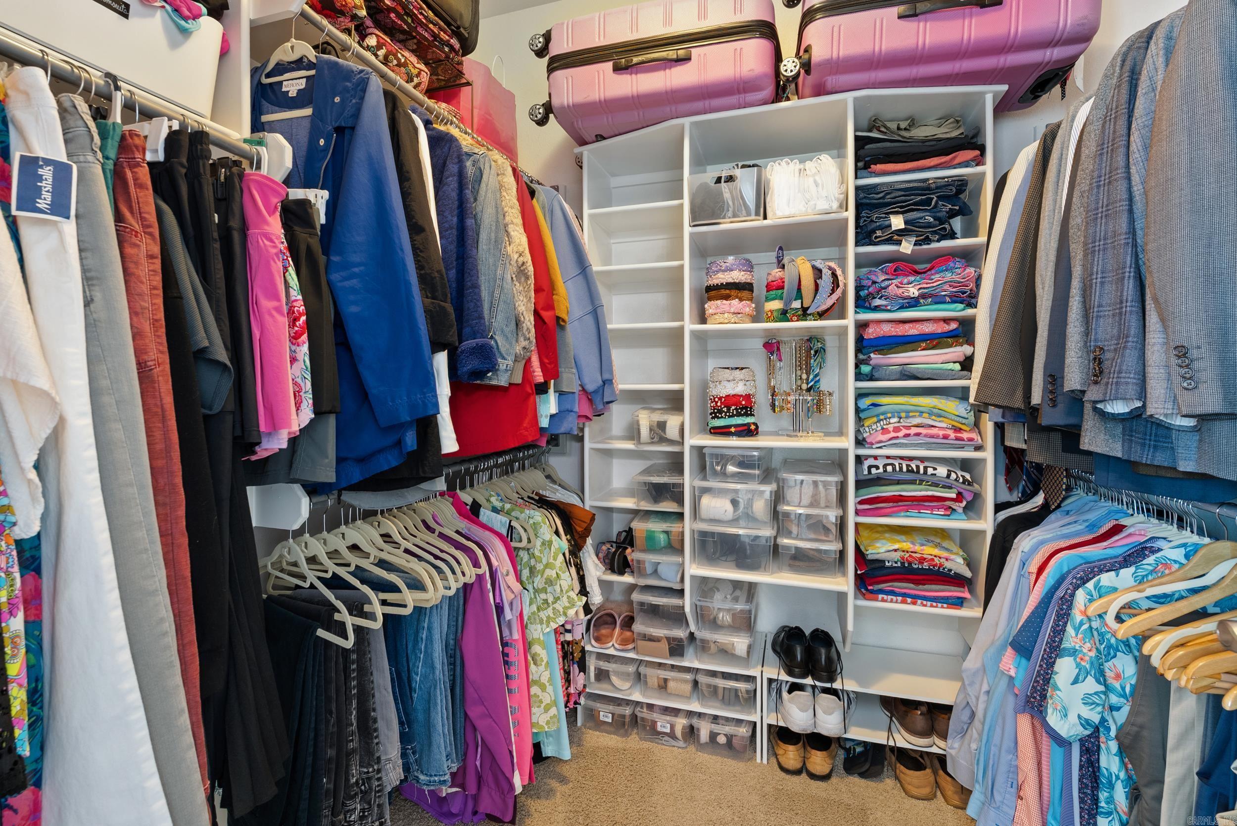 WOODLANDS EDGE - Residential