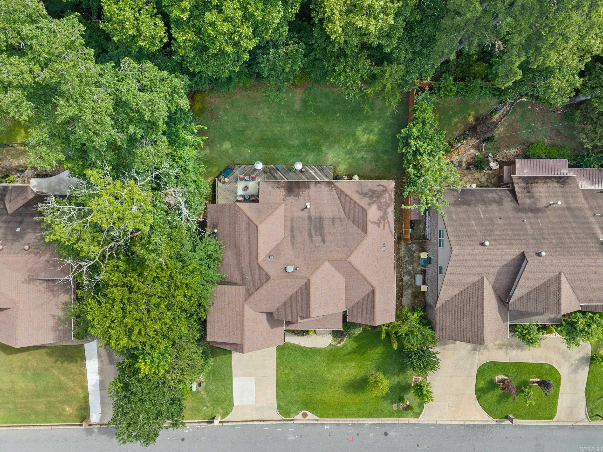 WOODLANDS EDGE - Residential