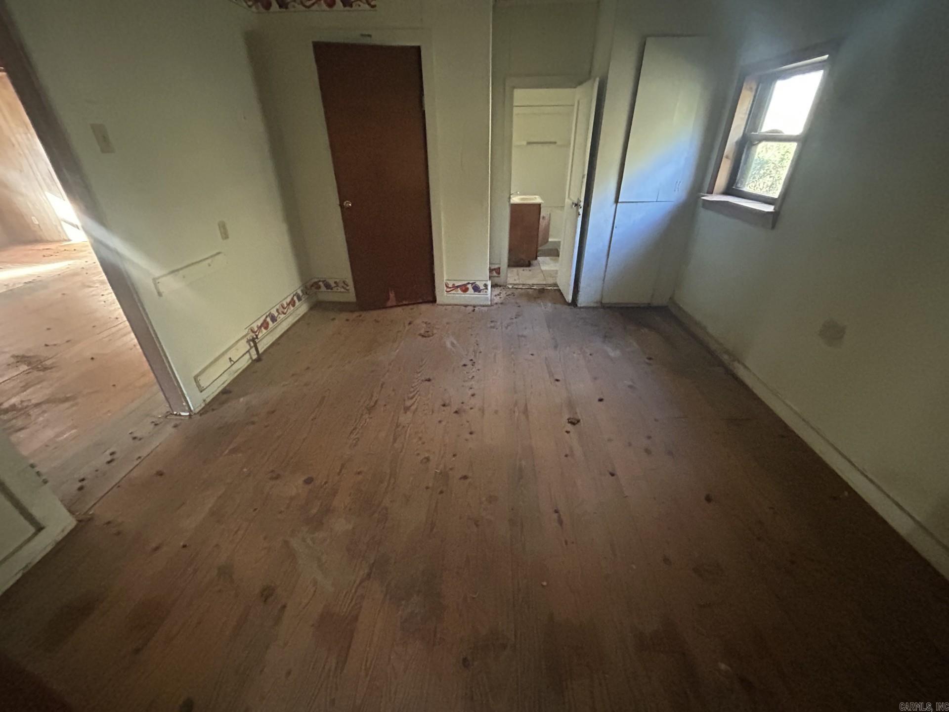 Metes & Bounds - Residential